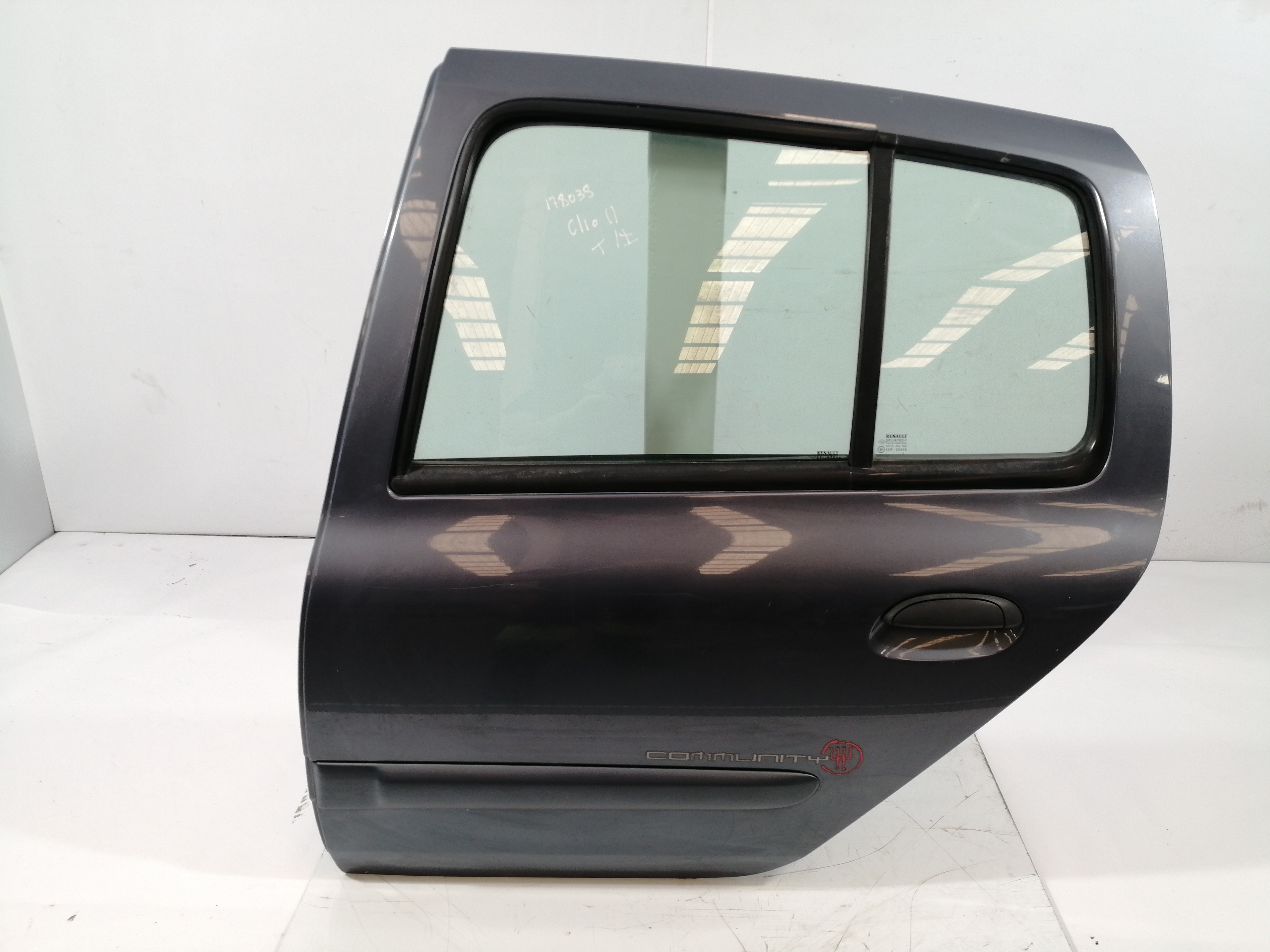 RENAULT Clio 2 generation (1998-2013) Rear Left Door 7751469451 18661390