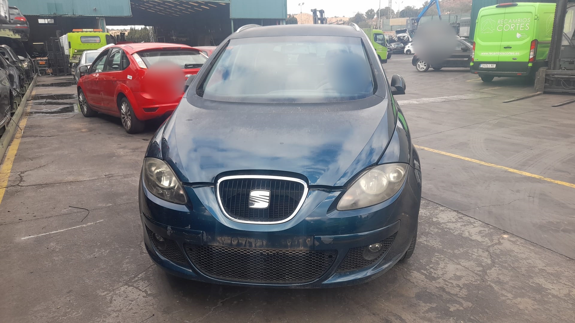 SEAT Toledo 3 generation (2004-2010) Преден ляв калник 5P0821021A 25220856