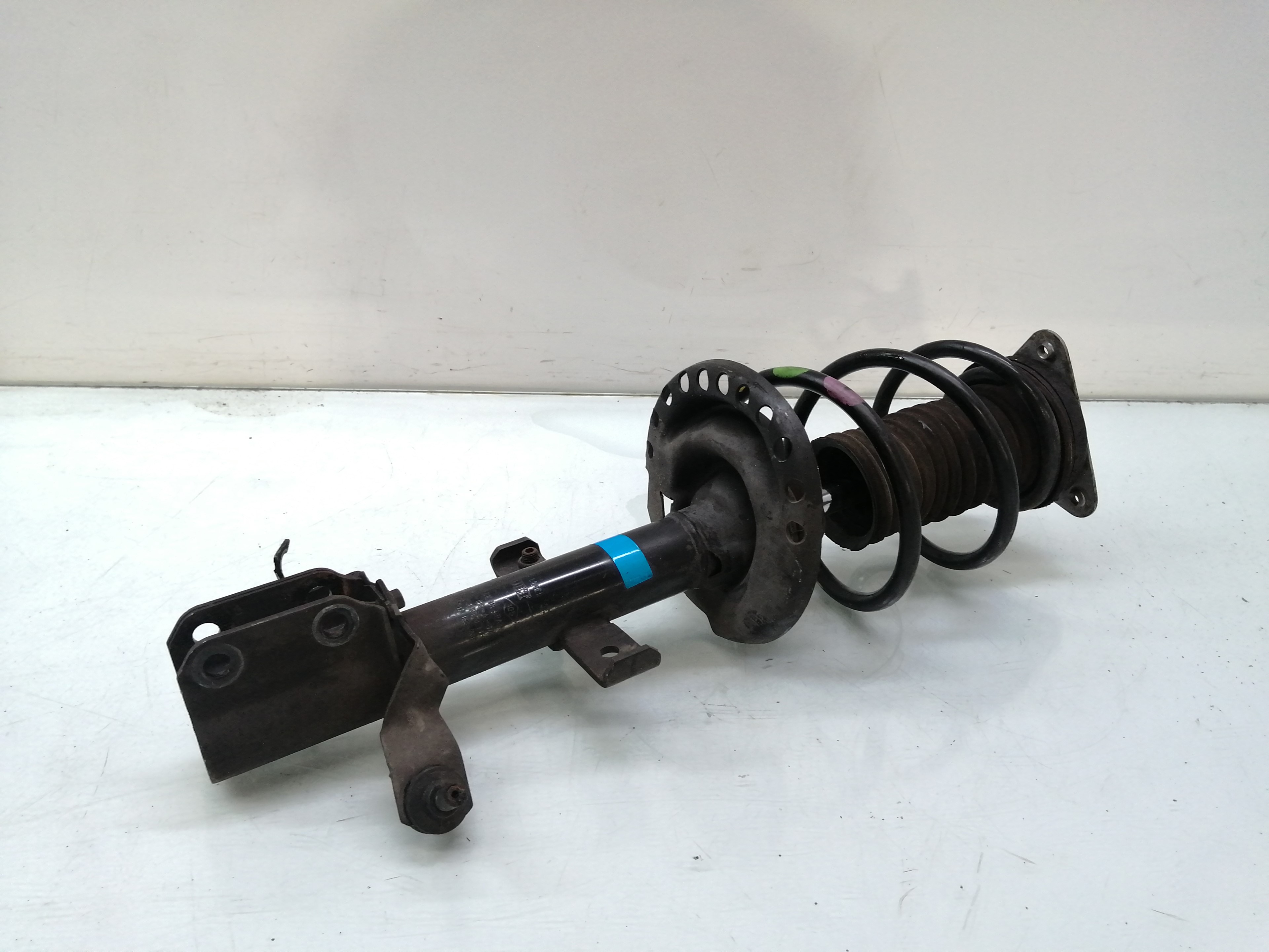 RENAULT Captur 1 generation (2013-2019) Front Right Shock Absorber 543021687R,03091000507 24016595