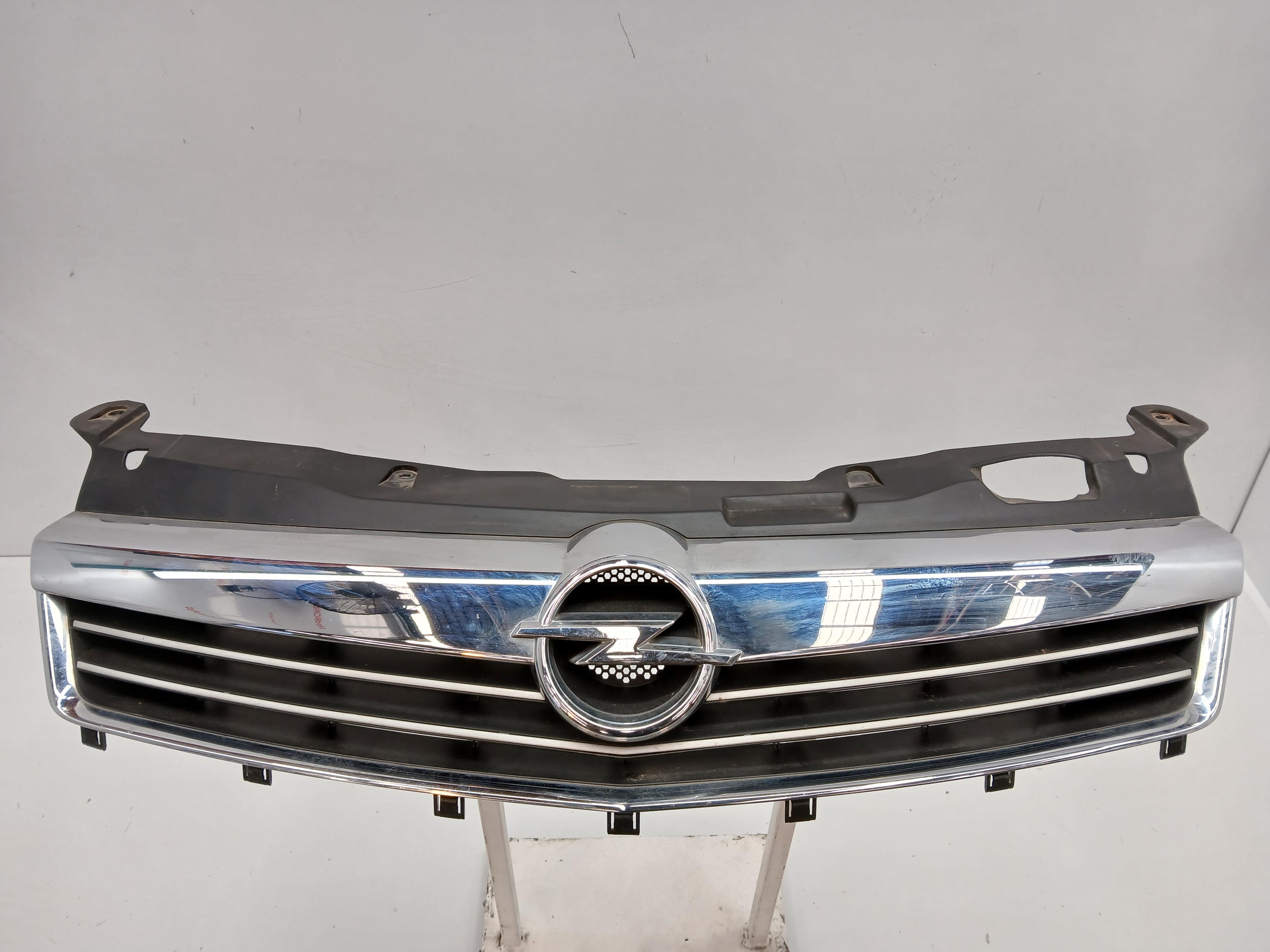 OPEL Astra J (2009-2020) Решетка радиатора 93191829 26604534