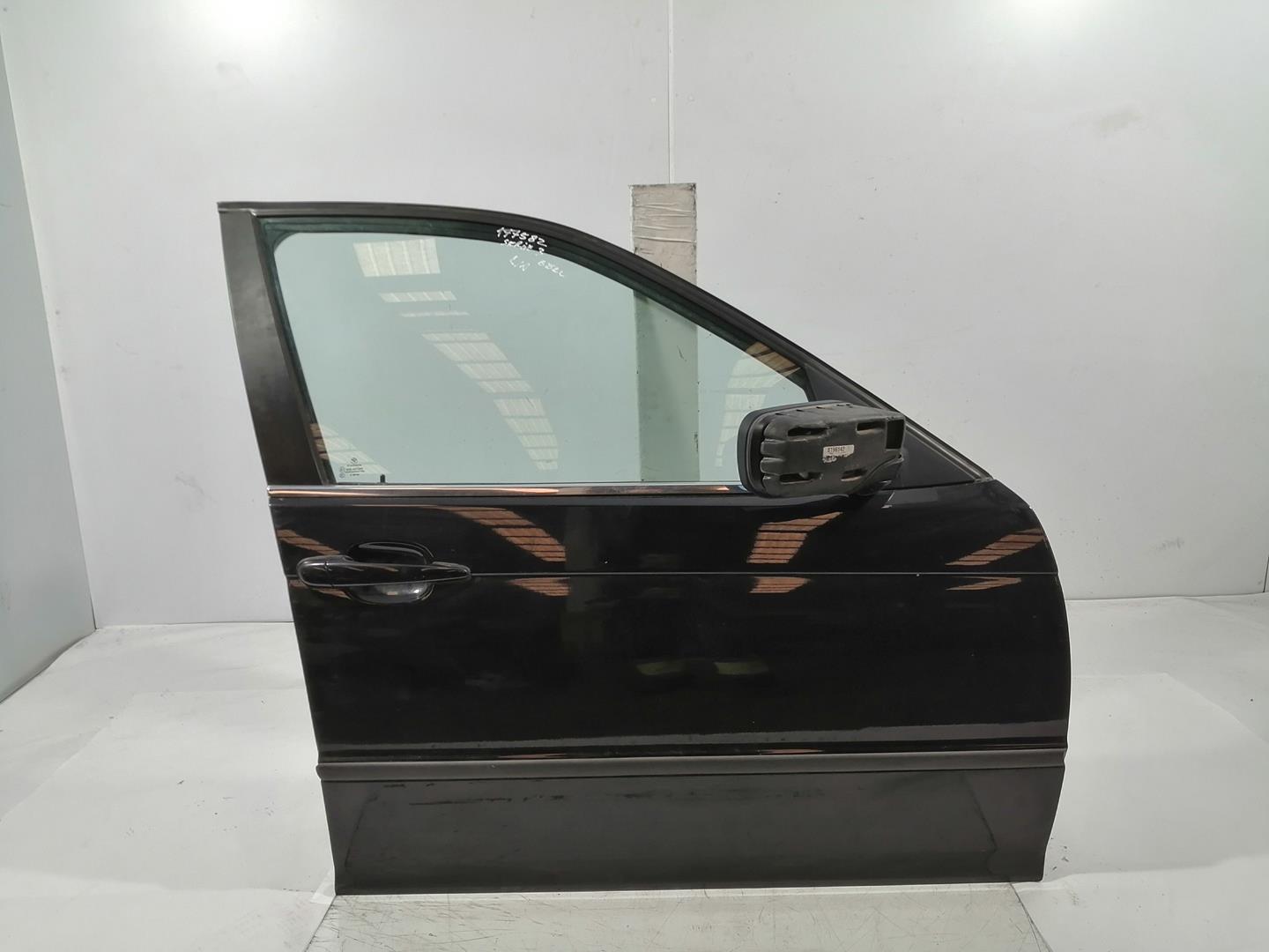 BMW 3 Series E46 (1997-2006) Priekinės dešinės durys 41517034152 24546865