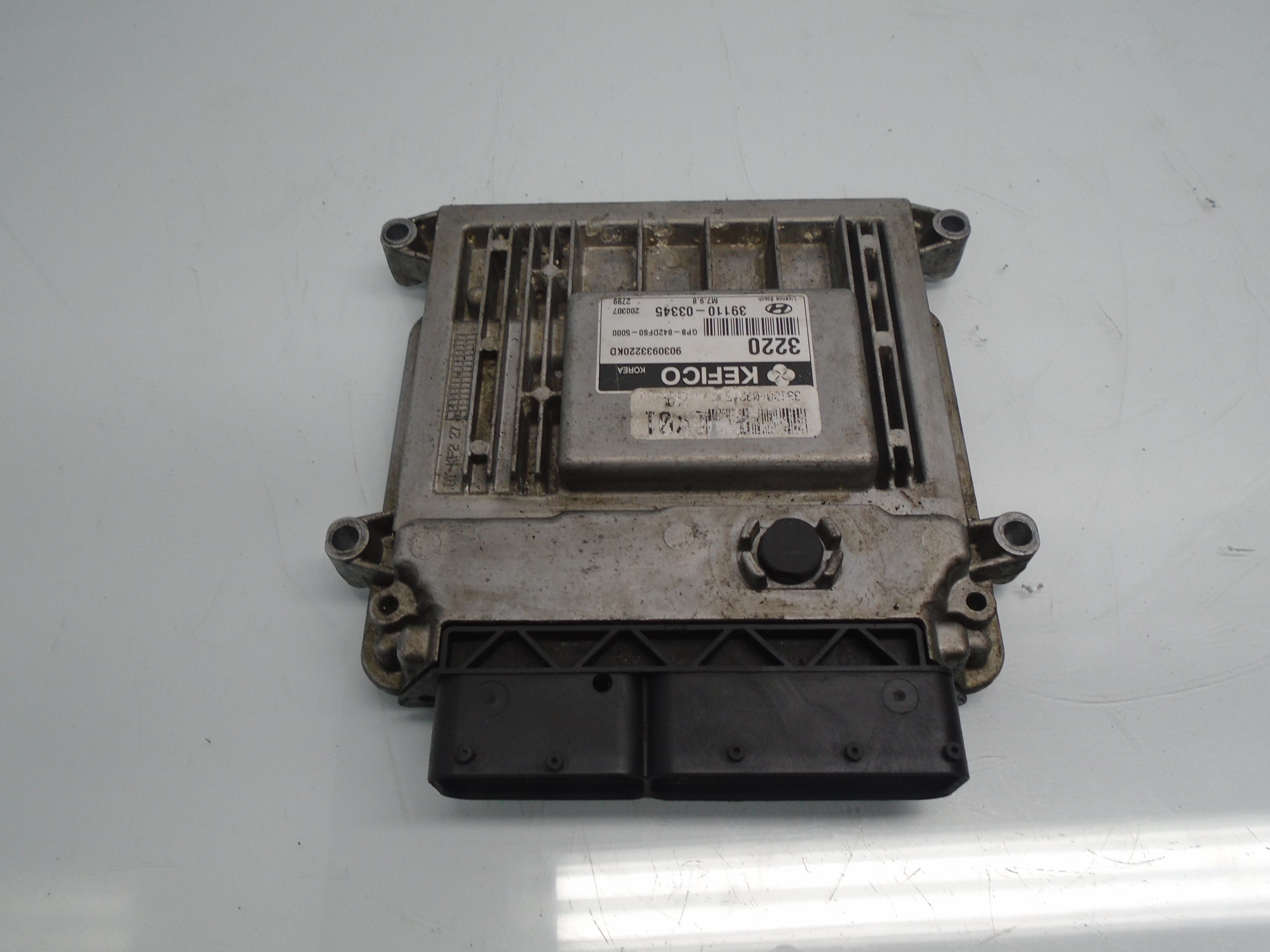 HYUNDAI i20 PB (1 generation) (2008-2014) Engine Control Unit ECU 3911003345 18499529