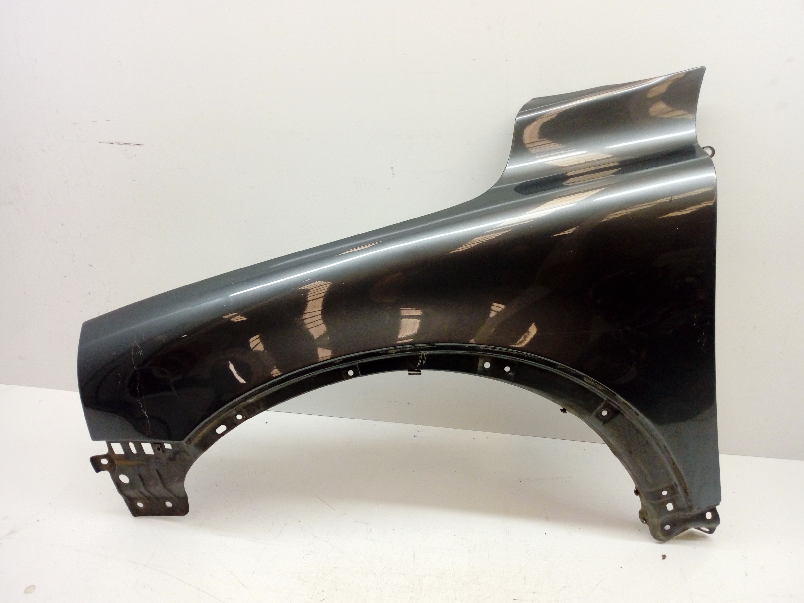 VOLVO XC90 1 generation (2002-2014) Front Left Fender 30796494 20141831