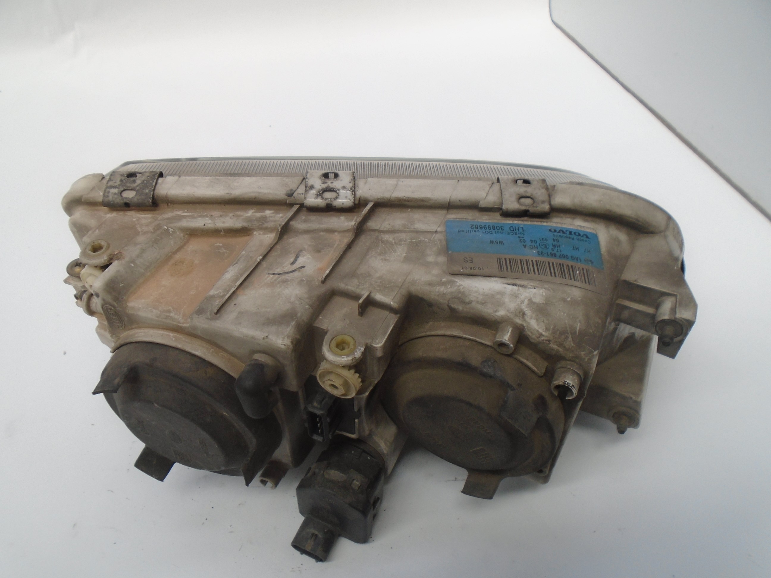 VOLVO V40 1 generation (1996-2004) Phare avant gauche 30899682 18514991