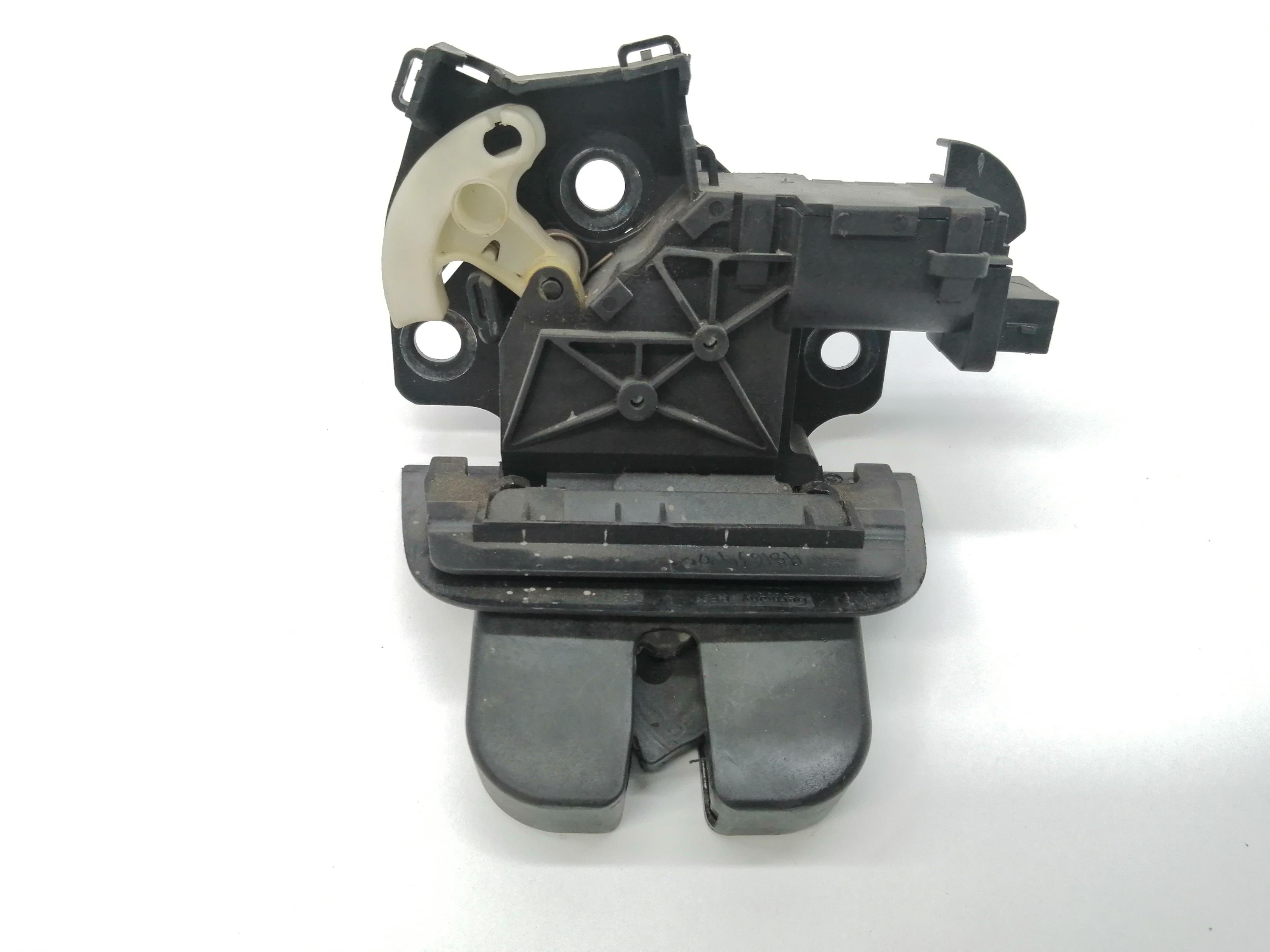 AUDI A4 B7/8E (2004-2008) Замок крышки багажника 8P4827505C 24030691