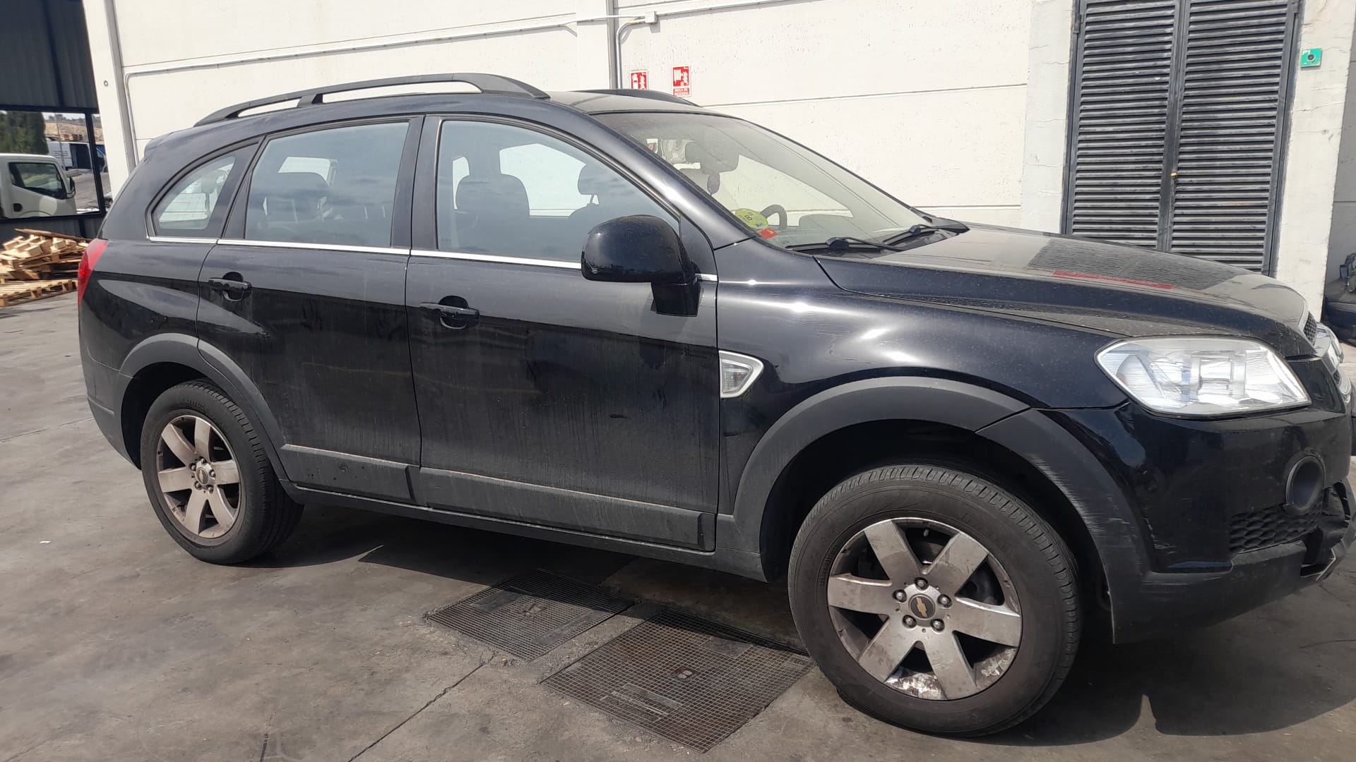 CHEVROLET Captiva 1 generation (2006-2018) Bal első sárvédő 96624392 25691005