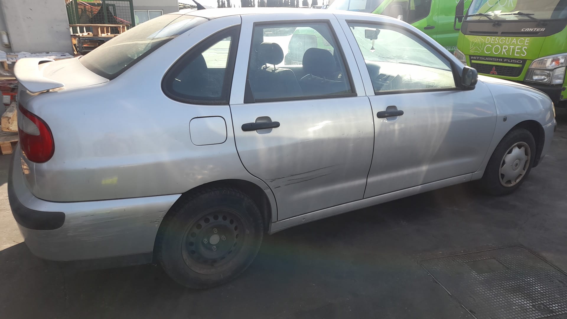 SEAT Ibiza 2 generation (1993-2002) Крыло переднее левое 6K0821021D 18602234