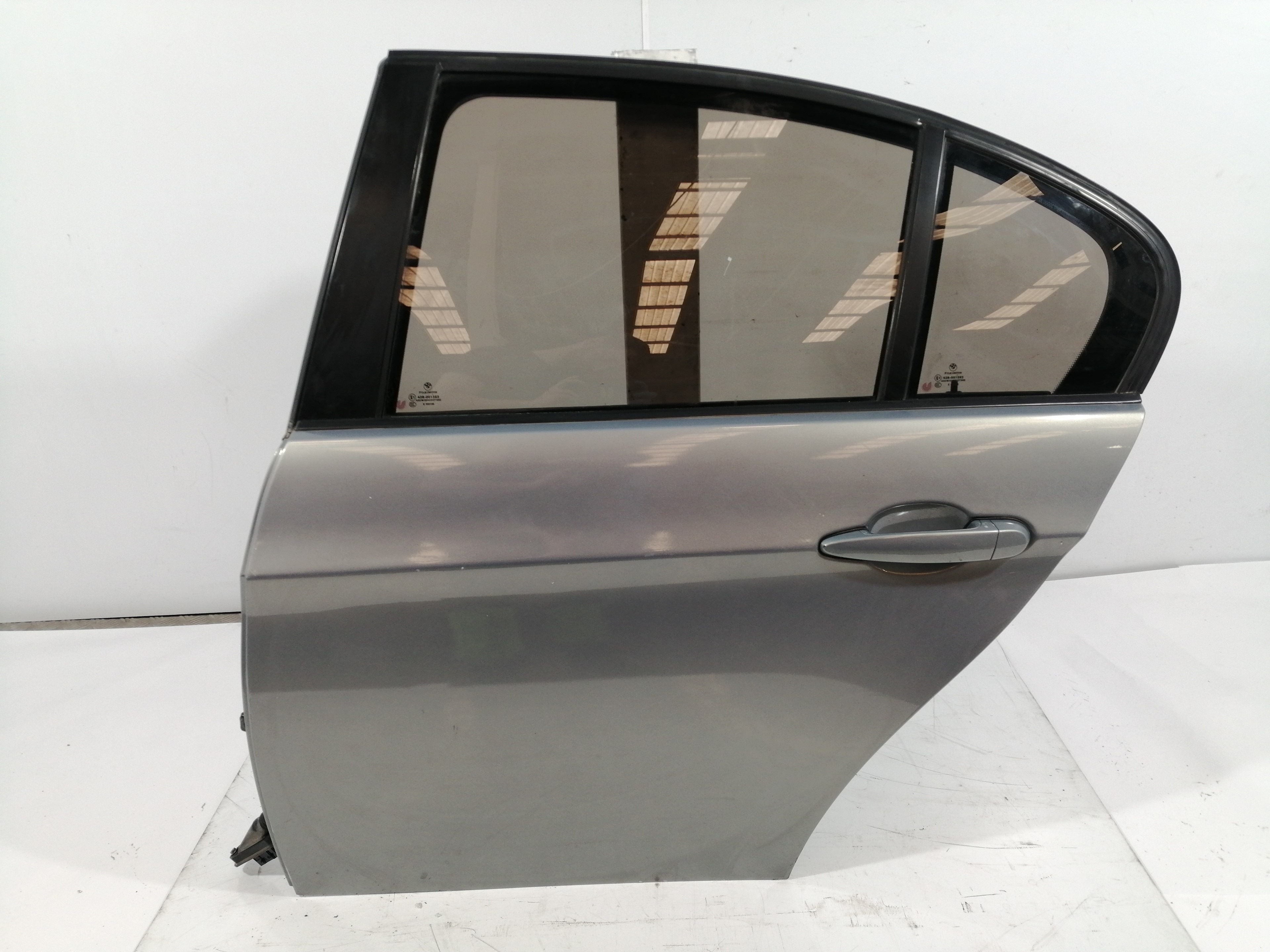 BMW 3 Series E90/E91/E92/E93 (2004-2013) Rear Left Door 41007203647 18645153