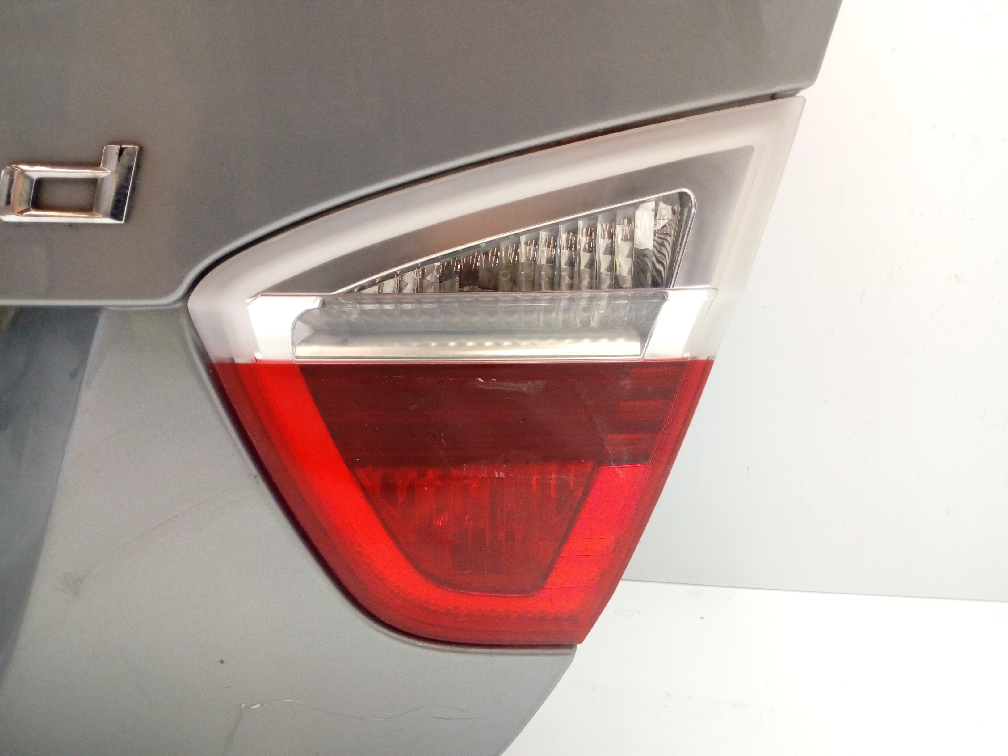 BMW 3 Series E90/E91/E92/E93 (2004-2013) Rear Right Taillight Lamp 63216937460 24010954