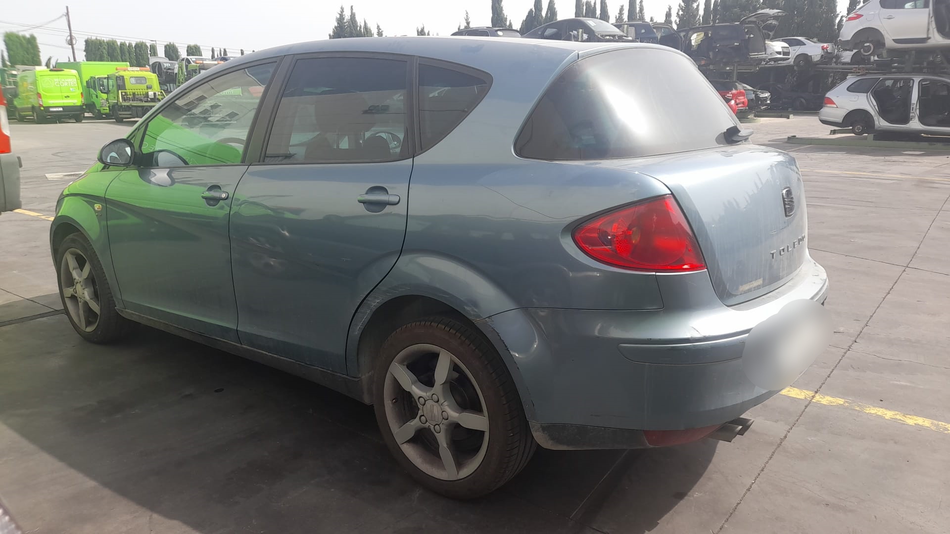 SEAT Altea 1 generation (2004-2013) Маторчик стеклоподъемника передней правой двери 5P0837402 24013814