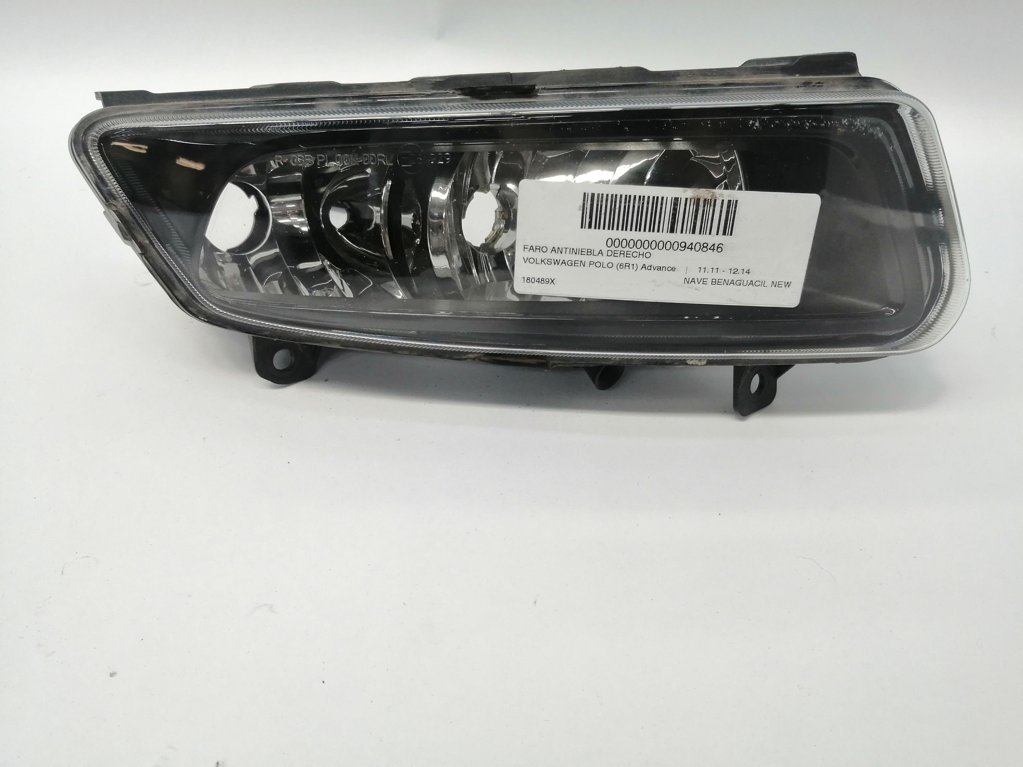 VOLKSWAGEN Polo 5 generation (2009-2017) Front Right Fog Light 6R0941062F 25177436