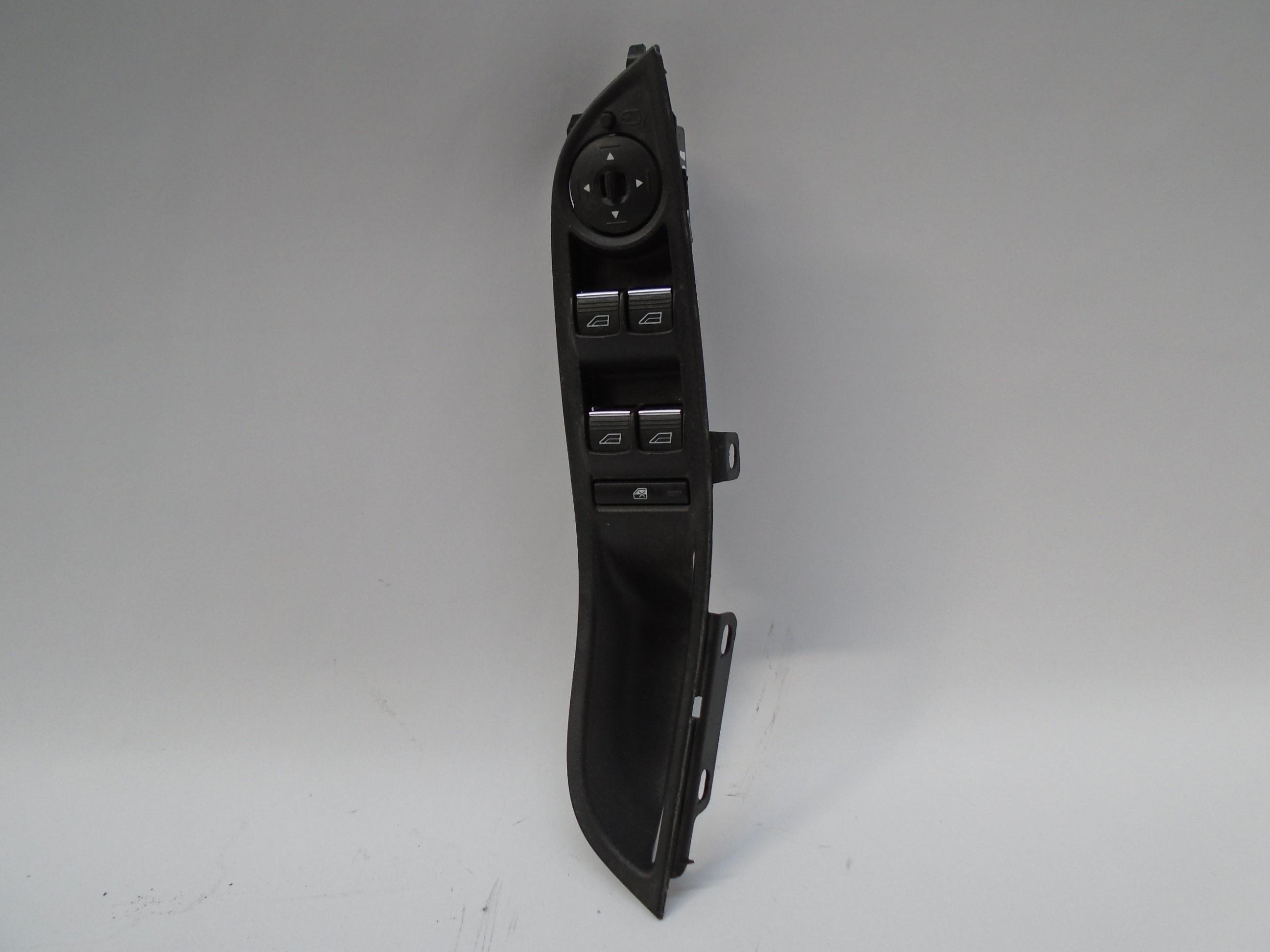 FORD Focus 3 generation (2011-2020) Front Left Door Window Switch 2033142 18530469