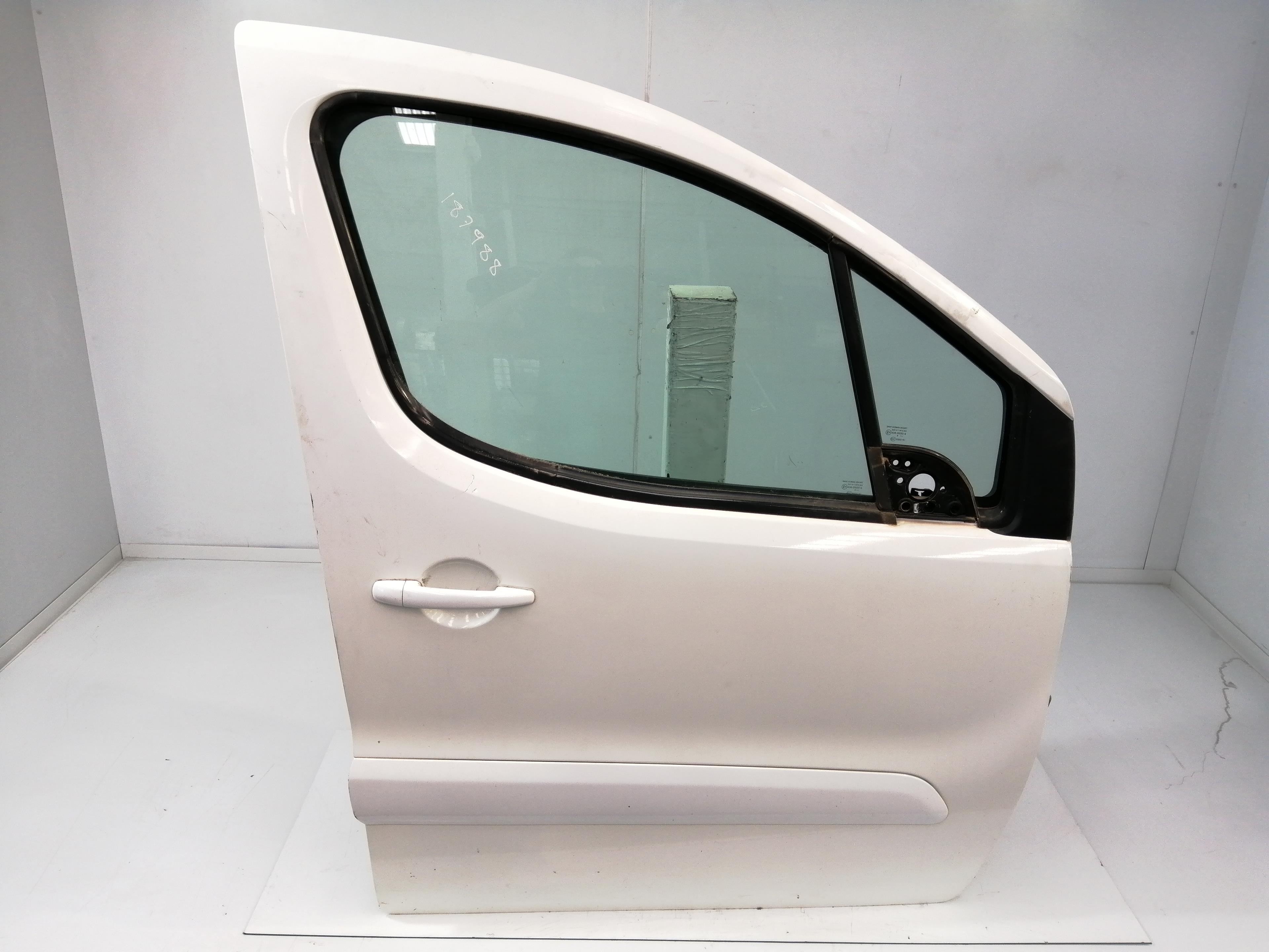 CITROËN Berlingo 1 generation (1996-2012) Front Right Door 9004Z6 25170922