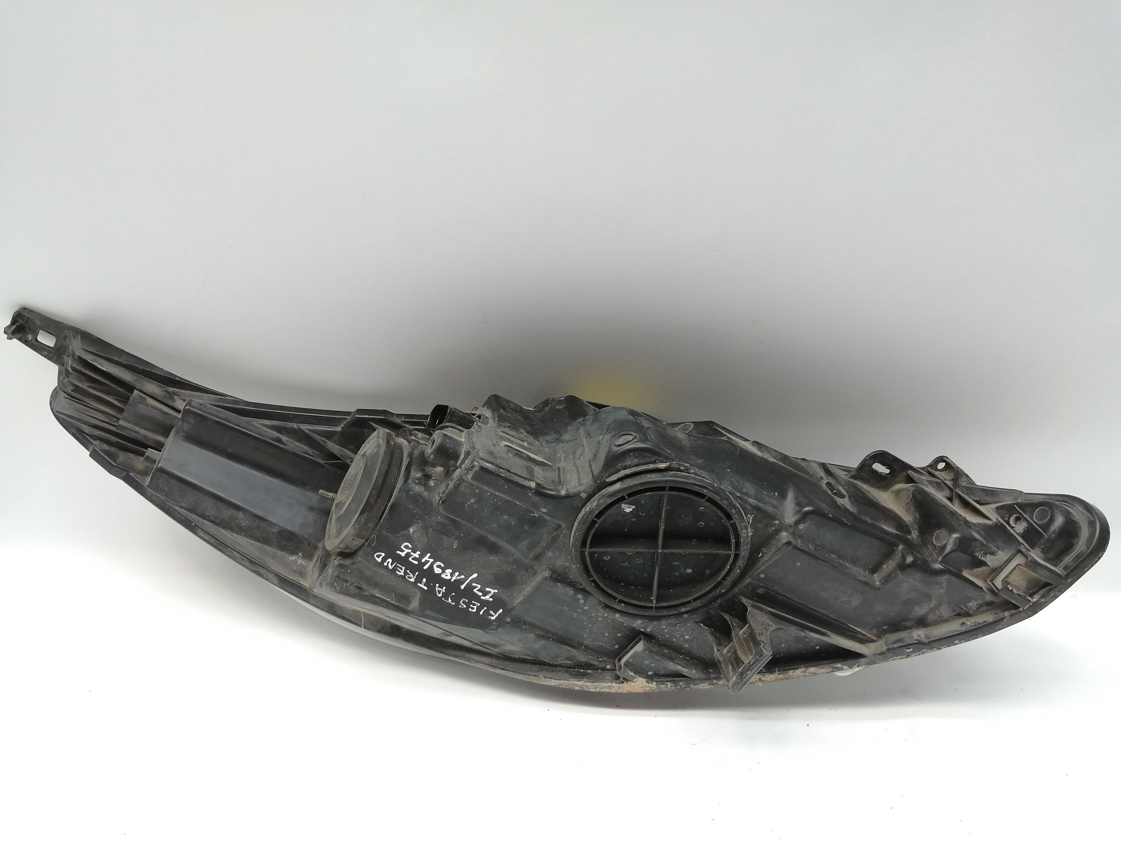 VOLKSWAGEN Front Left Headlight 1734615 25580810