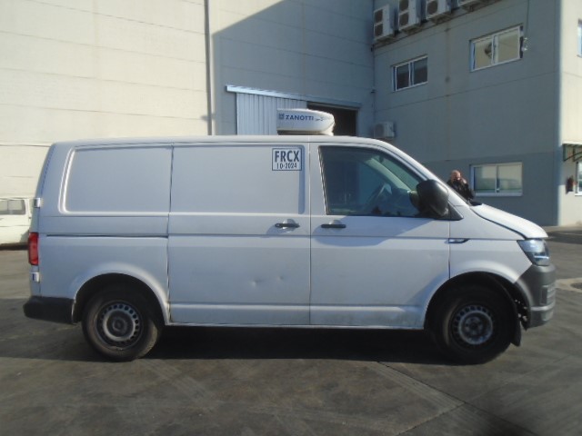 VOLKSWAGEN Transporter T6 (2015-2024) Váltóáramú generátor 03L903023L 18532477