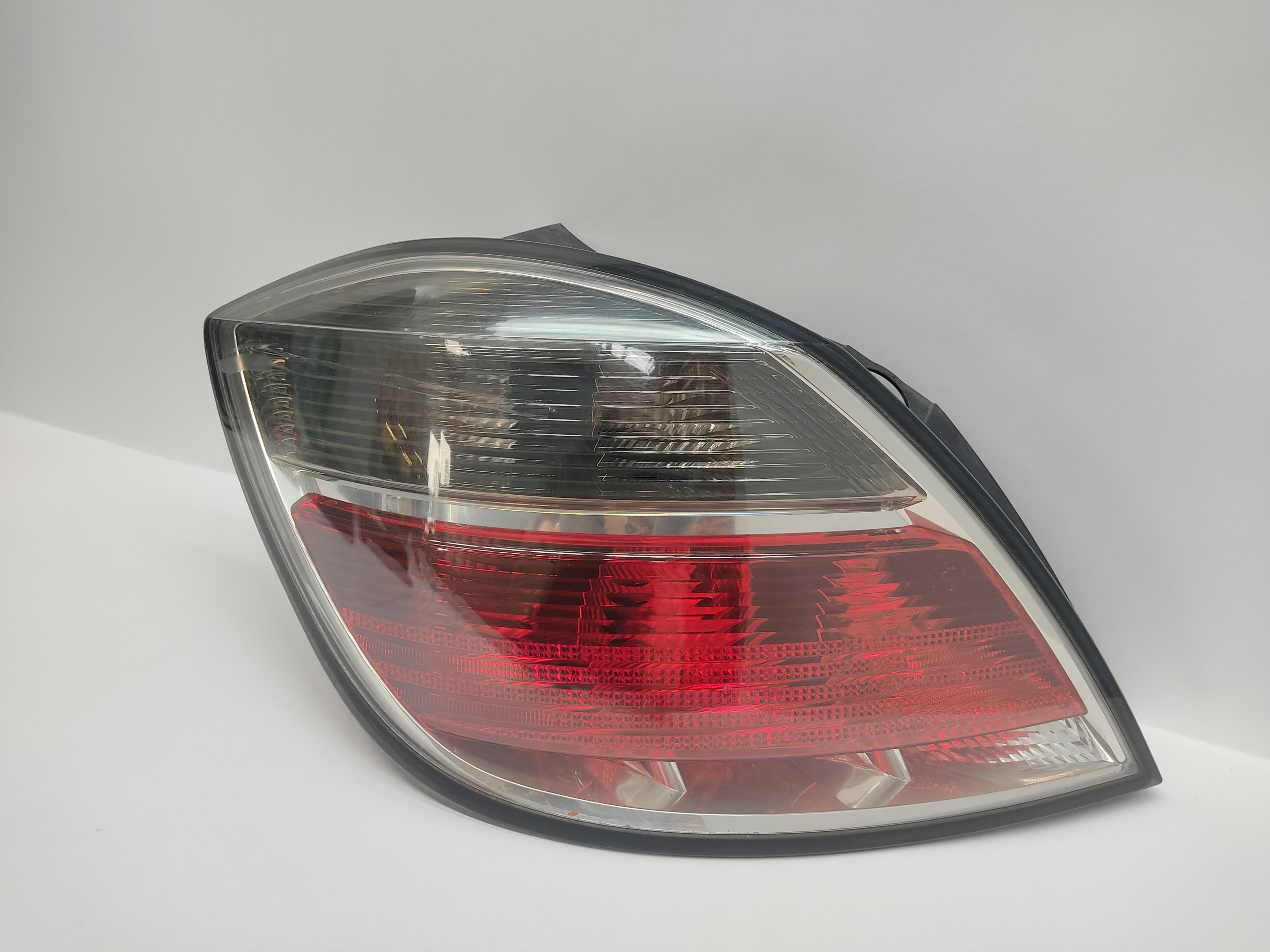 OPEL Astra H (2004-2014) Rear Left Taillight 13222324 25706173