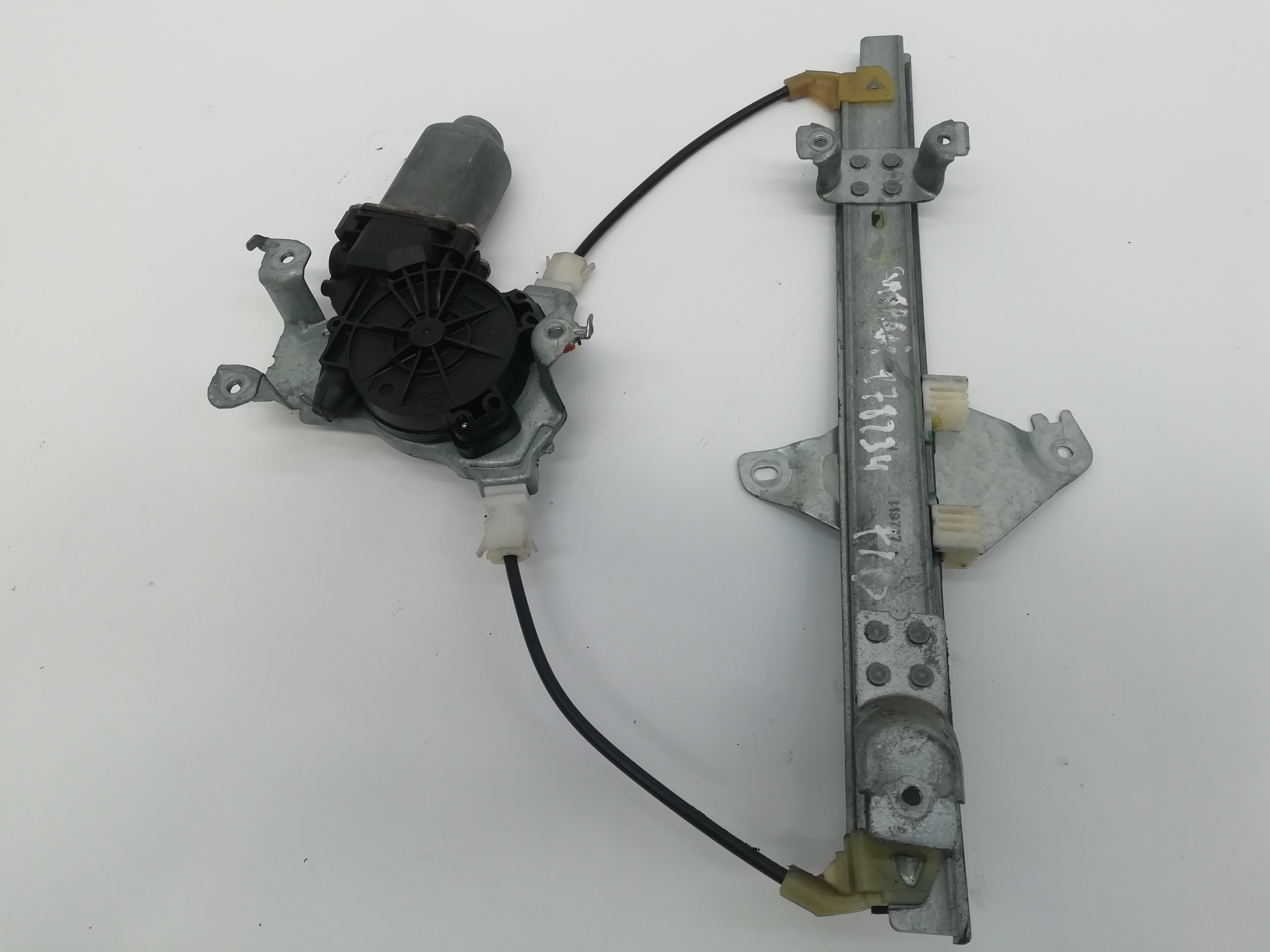 NISSAN Qashqai 1 generation (2007-2014) Aizmugurējo labo durvju logu pacēlājs 82700JD400 25170709