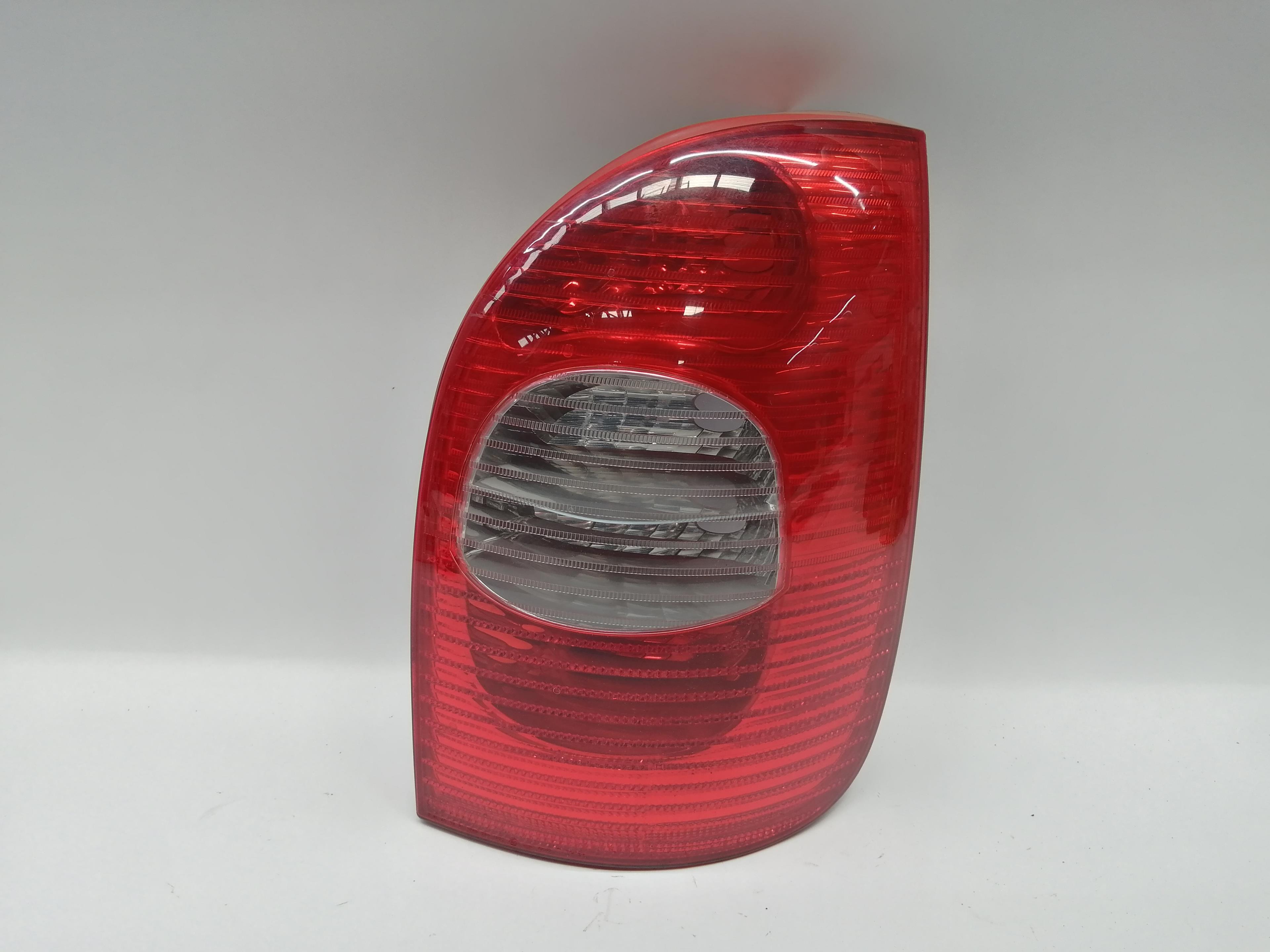 FIAT Ulysse 2 generation (2002-2010) Bakre höger bakljuslampa 6351T2 25505370