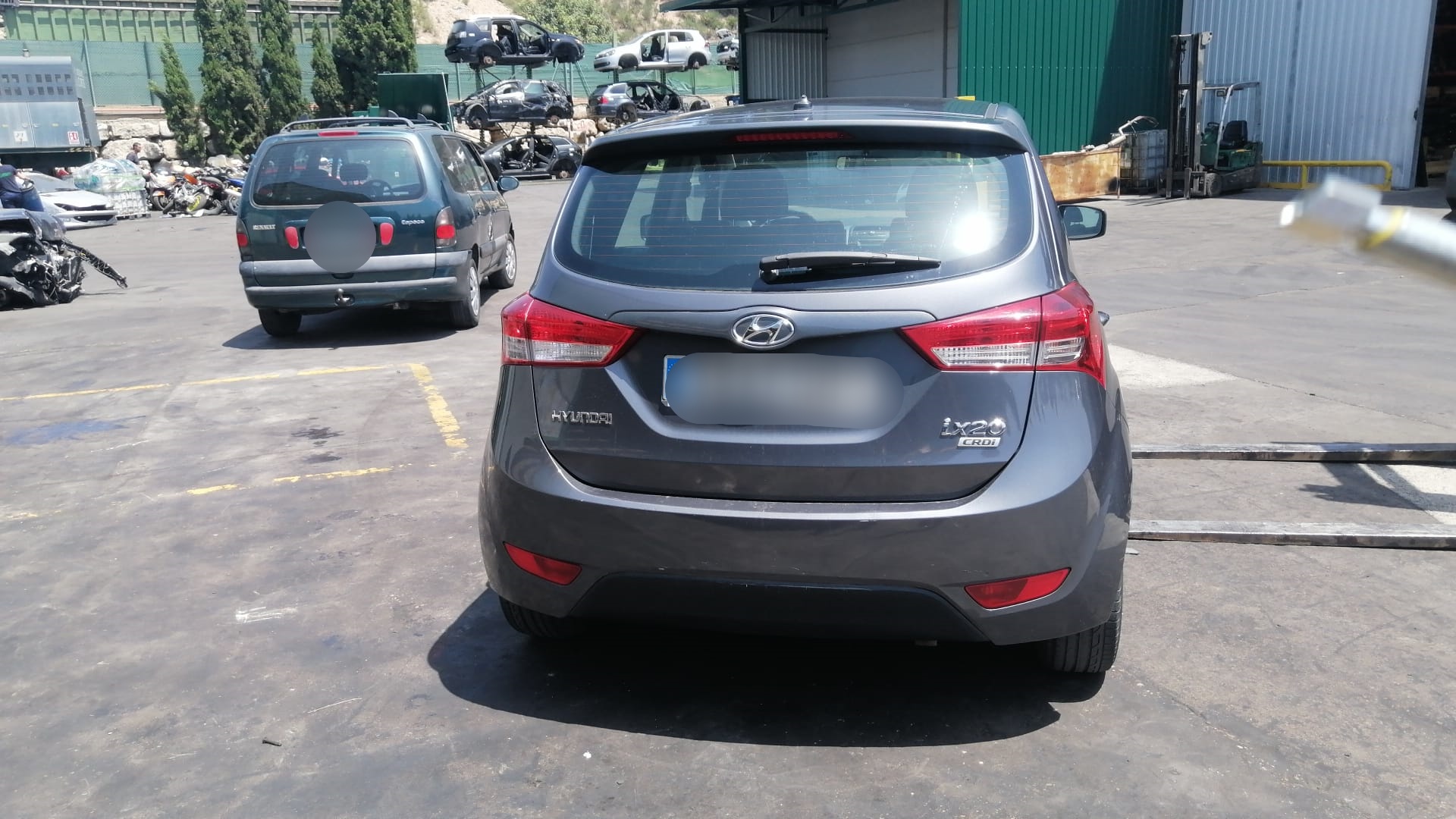 HYUNDAI ix20 1 generation (2010-2020) Крышка багажника 737001K000 18351398