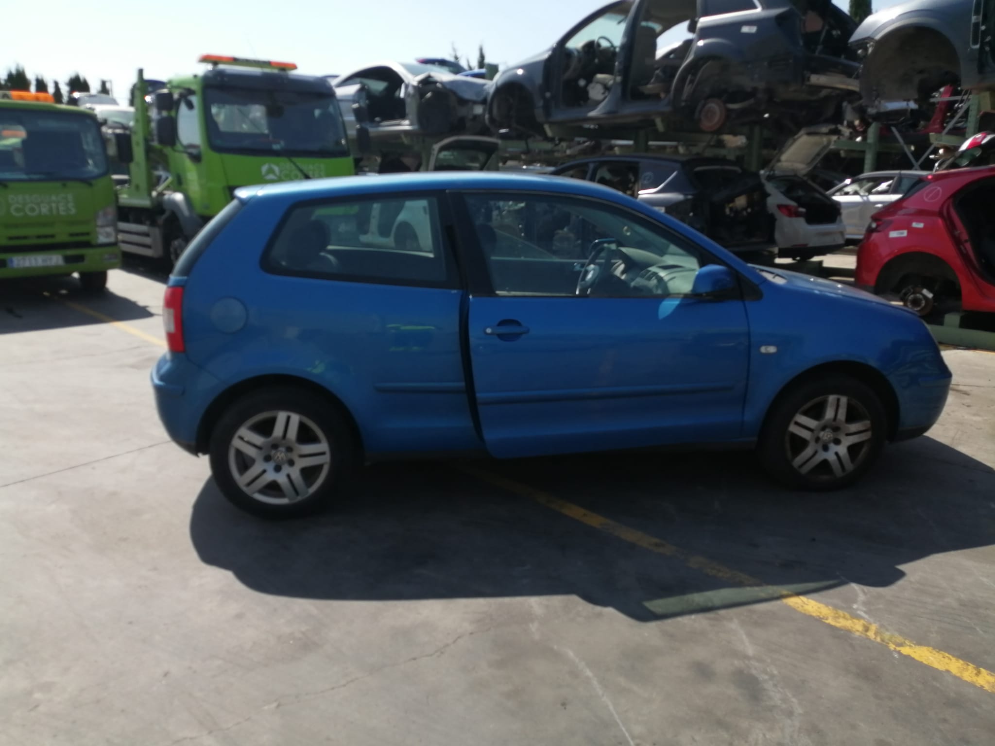 VOLKSWAGEN Polo 4 generation (2001-2009) Priekšējās kreisās durvis 6Q3831055K 18632747