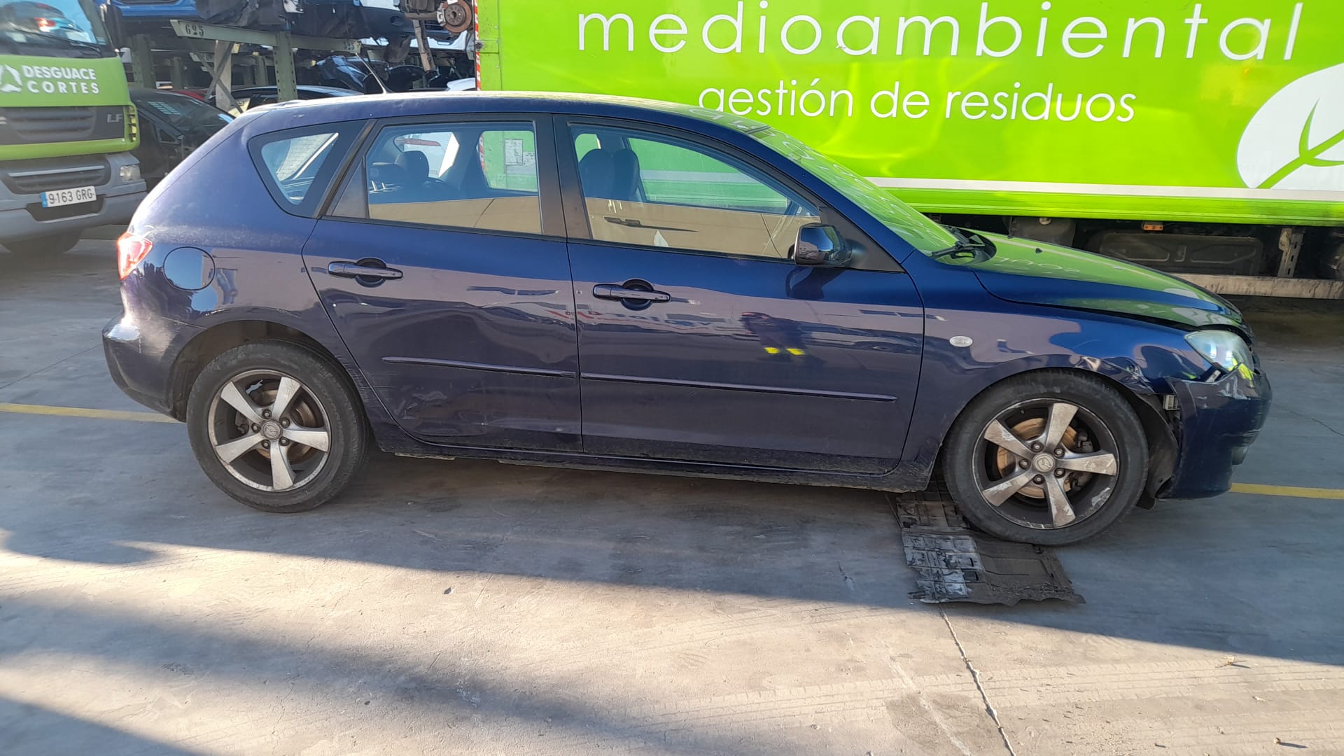 MAZDA 3 BK (2003-2009) Фонарь задний левый BP4K51160E 18598857