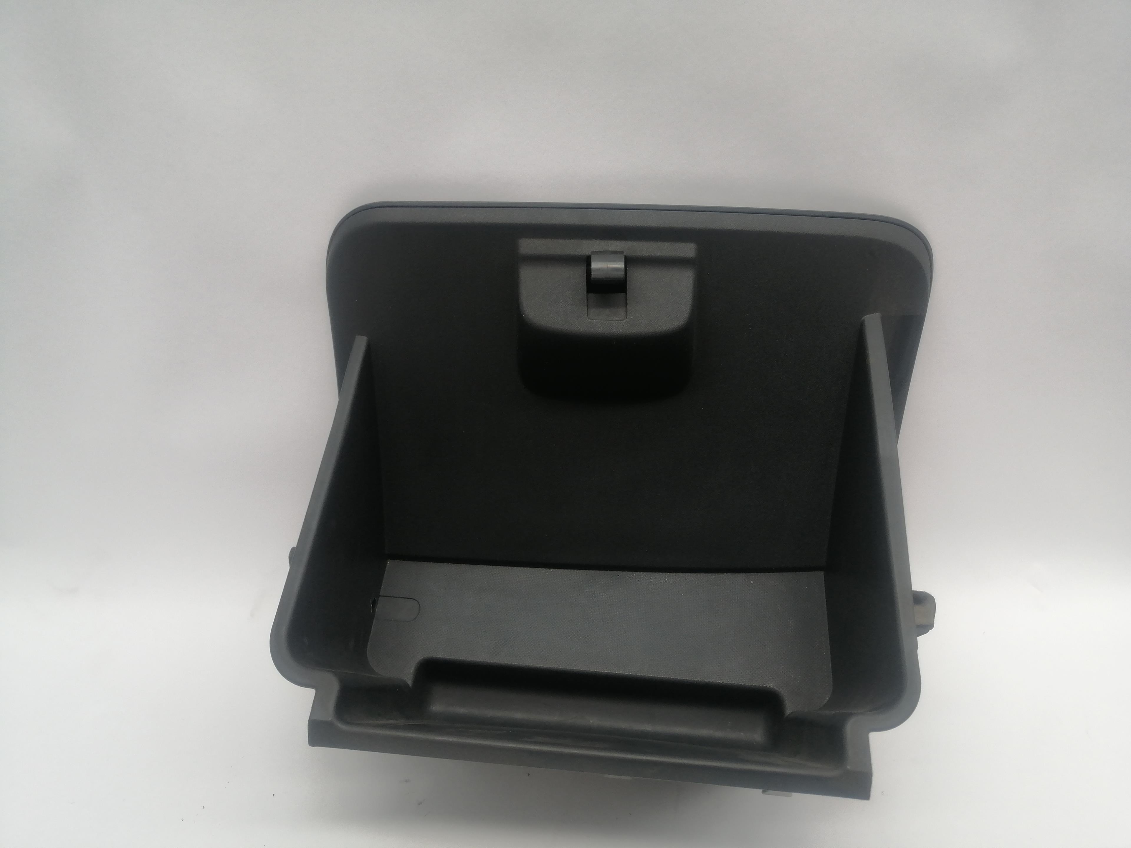 TOYOTA C5/4B (1997-2004) Glove Box 8218Q6 25368827