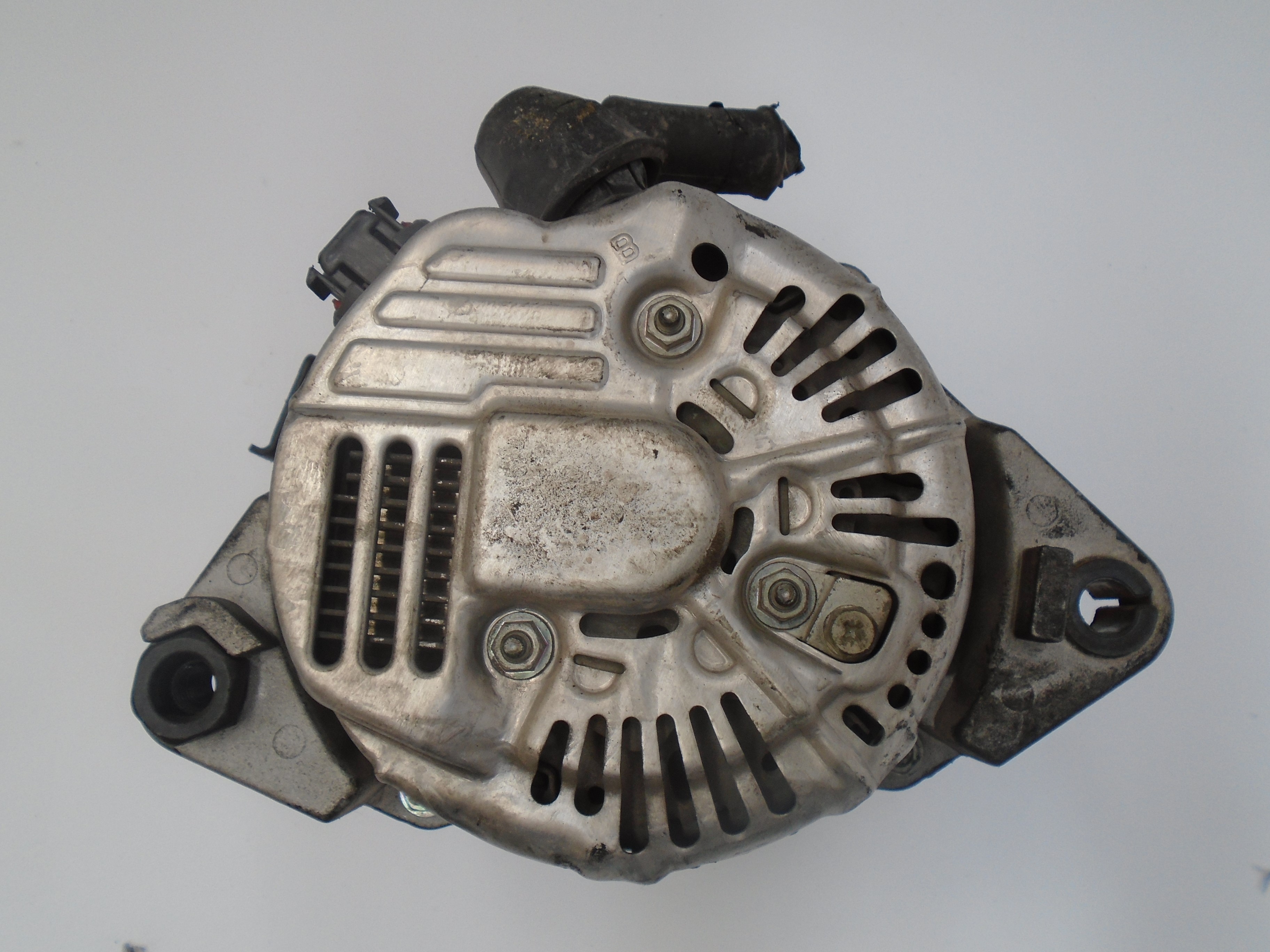 KIA Carnival 2 generation (2006-2010) Alternator 373004X900 18504711