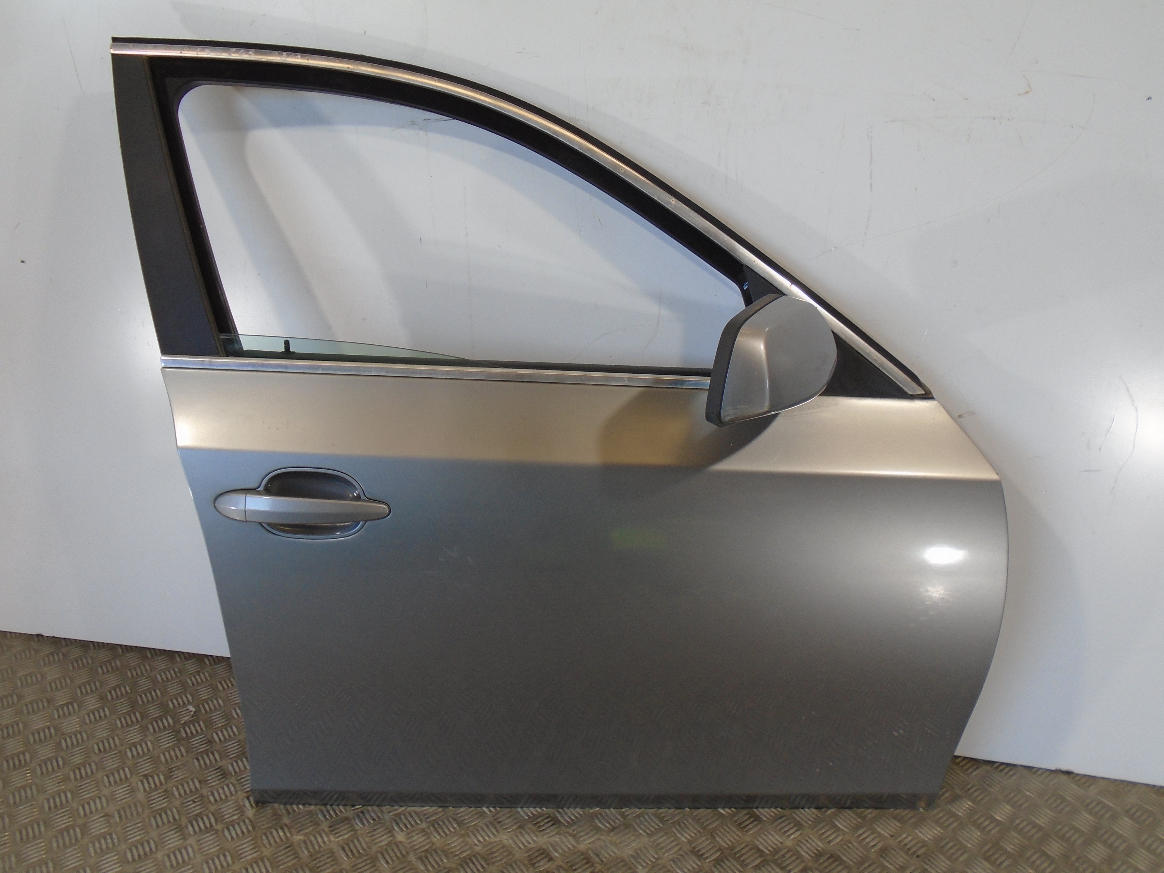 BMW 5 Series E60/E61 (2003-2010) Передняя правая дверь 41515A2A3A6 18505483