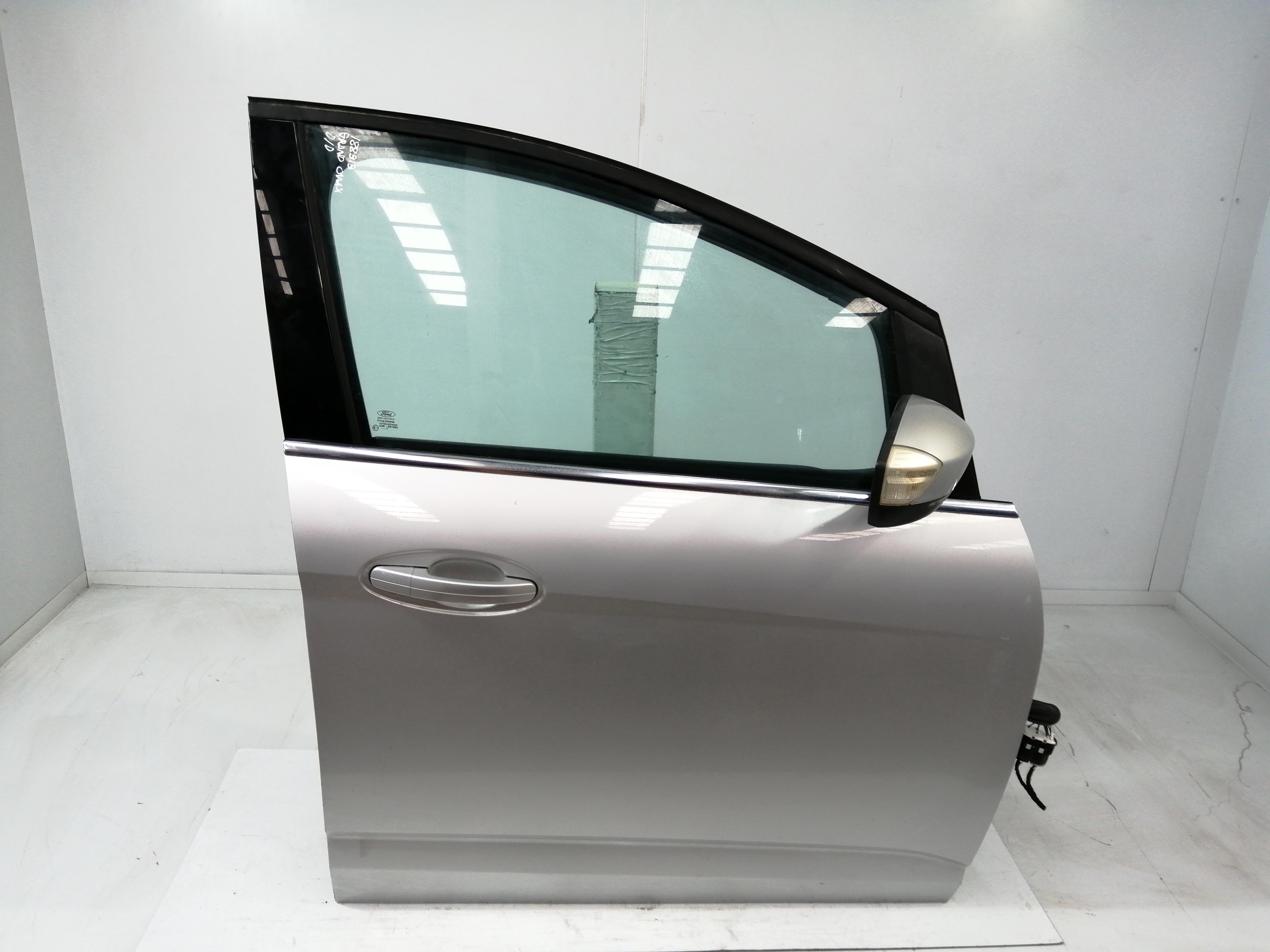 FORD C-Max 2 generation (2010-2019) Передняя правая дверь 1879660 25268039