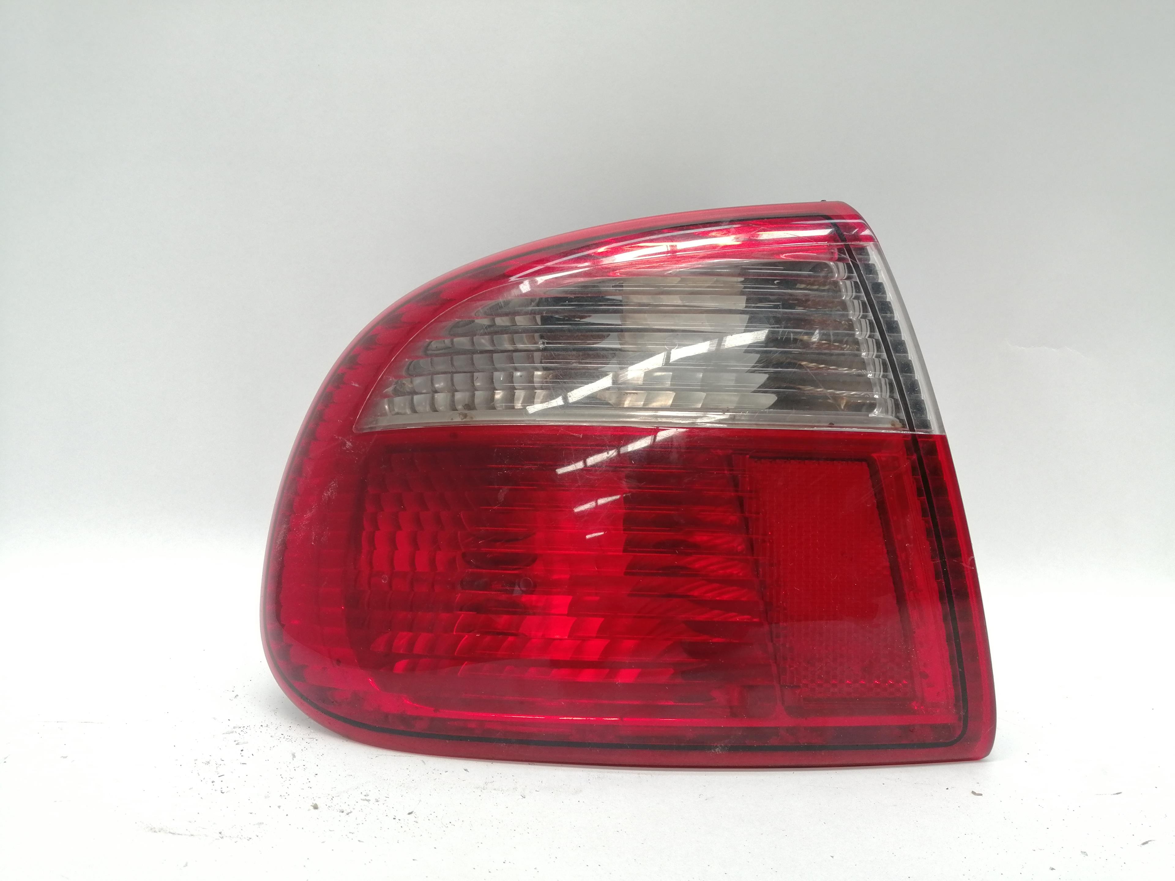 SEAT Toledo 2 generation (1999-2006) Rear Left Taillight 1M6945111 25195993