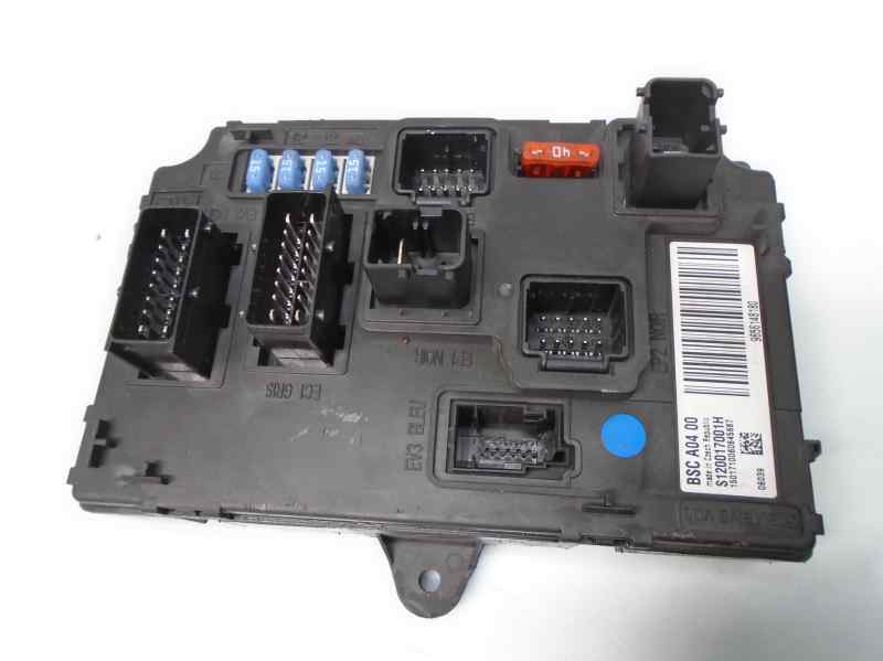 PEUGEOT 407 1 generation (2004-2010) Fuse Box S120017001H 18468667