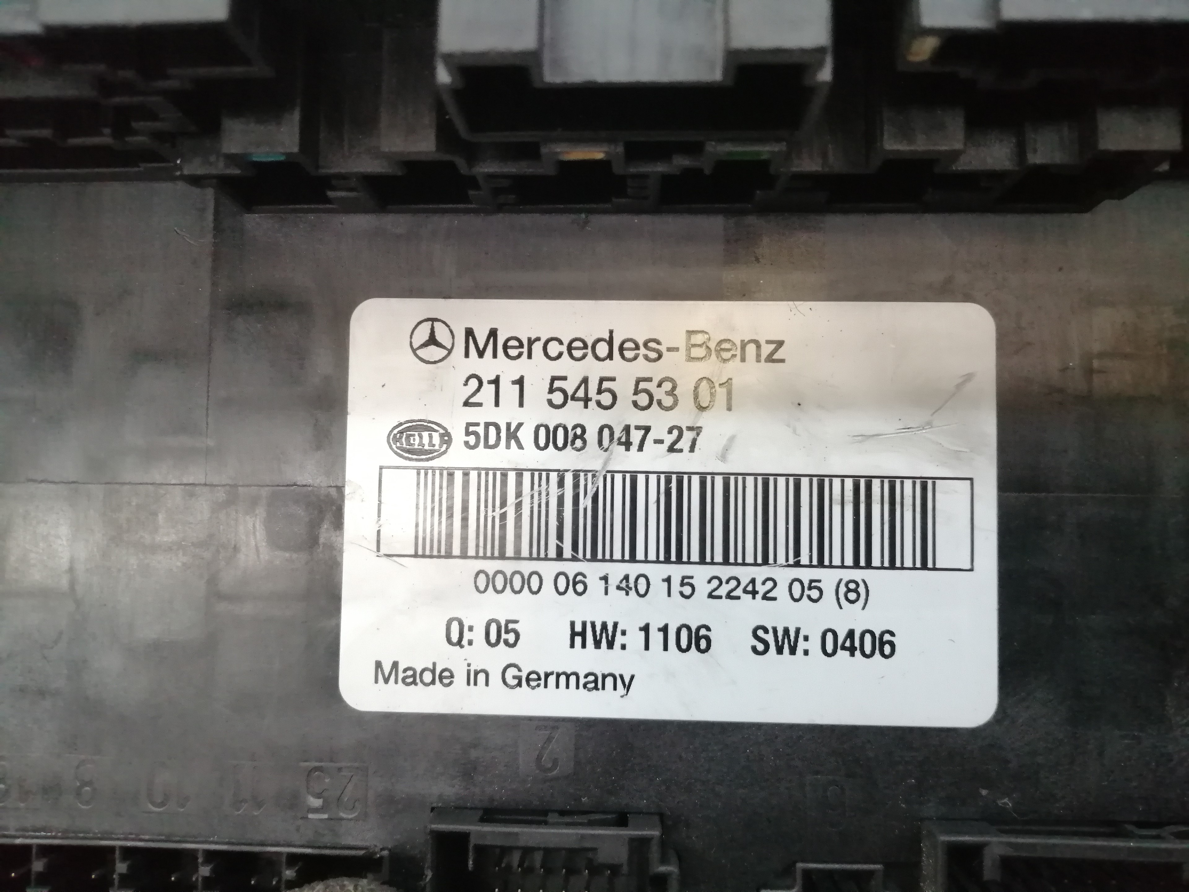 MERCEDES-BENZ E-Class W211/S211 (2002-2009) Fuse Box 2115455301, 5DK00804727 24016837