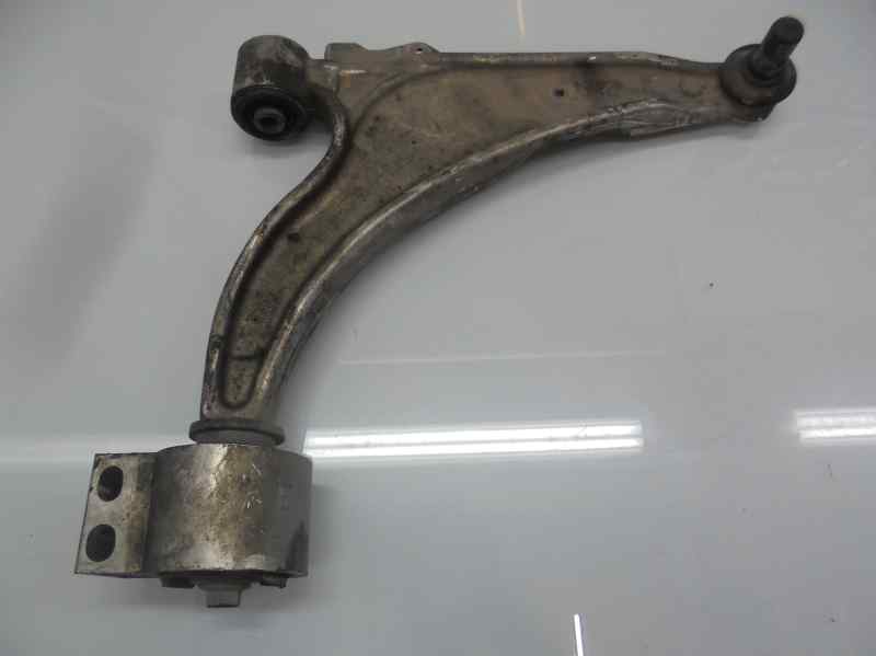 OPEL Astra J (2009-2020) Предна дясна ръка 13401130 18475249