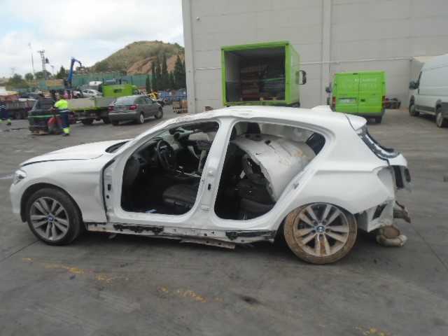 BMW 1 Series F20/F21 (2011-2020) Наружная ручка задней правой двери 51217207562 18498053