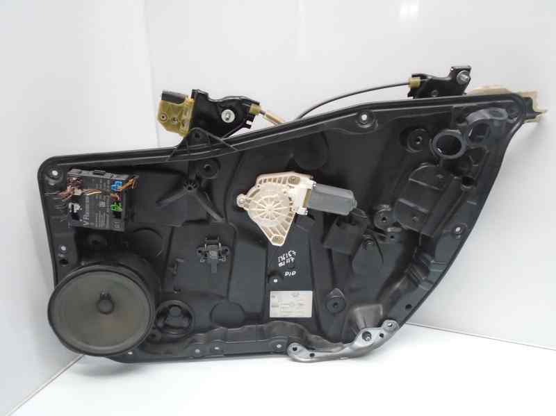 MERCEDES-BENZ CLA-Class C117 (2013-2016) Lève-vitre de porte avant droite A1177200279 18460453