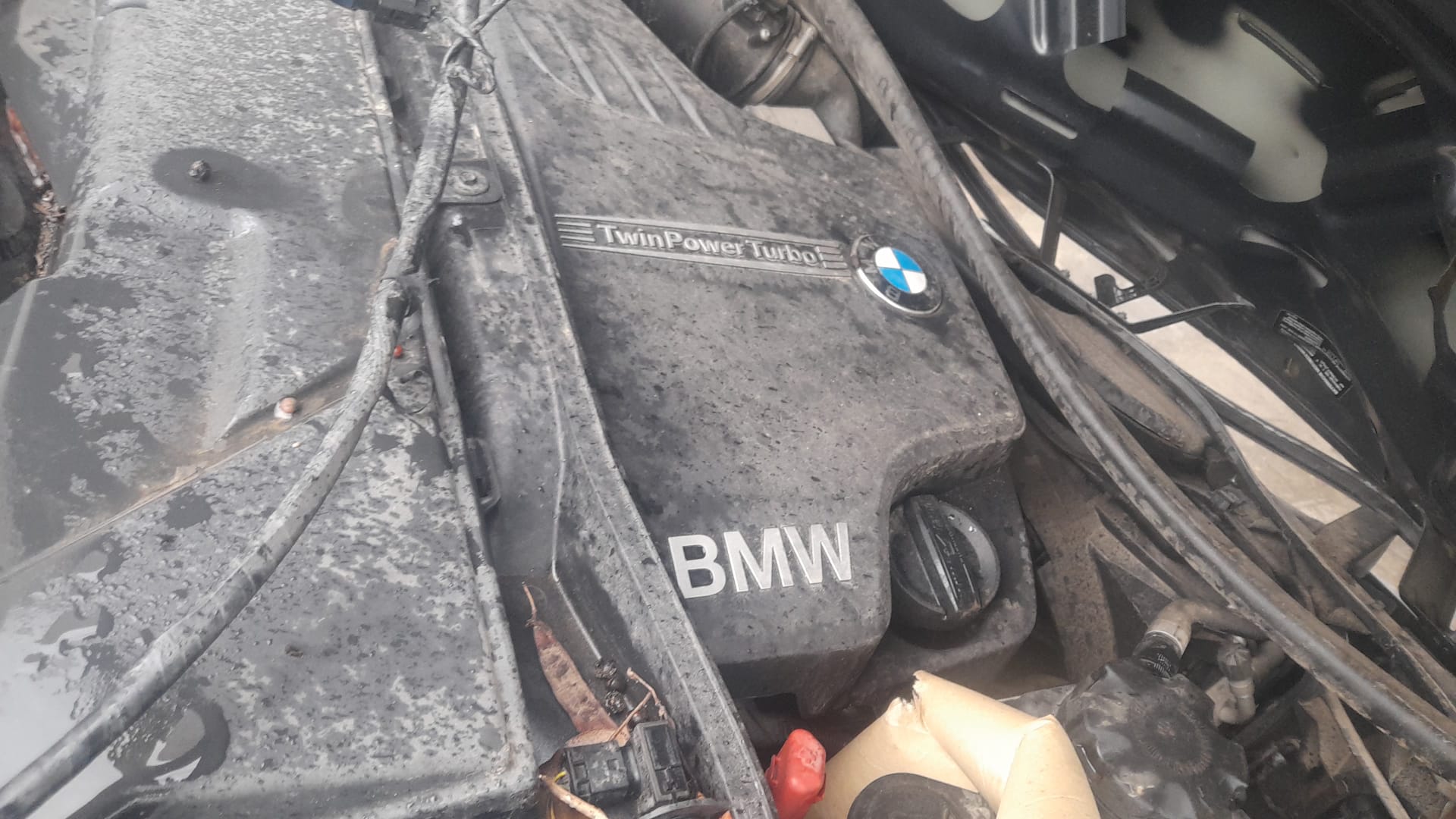 BMW X1 E84 (2009-2015) Priekinė dešinė apatinė šakė 31122409598 18587941