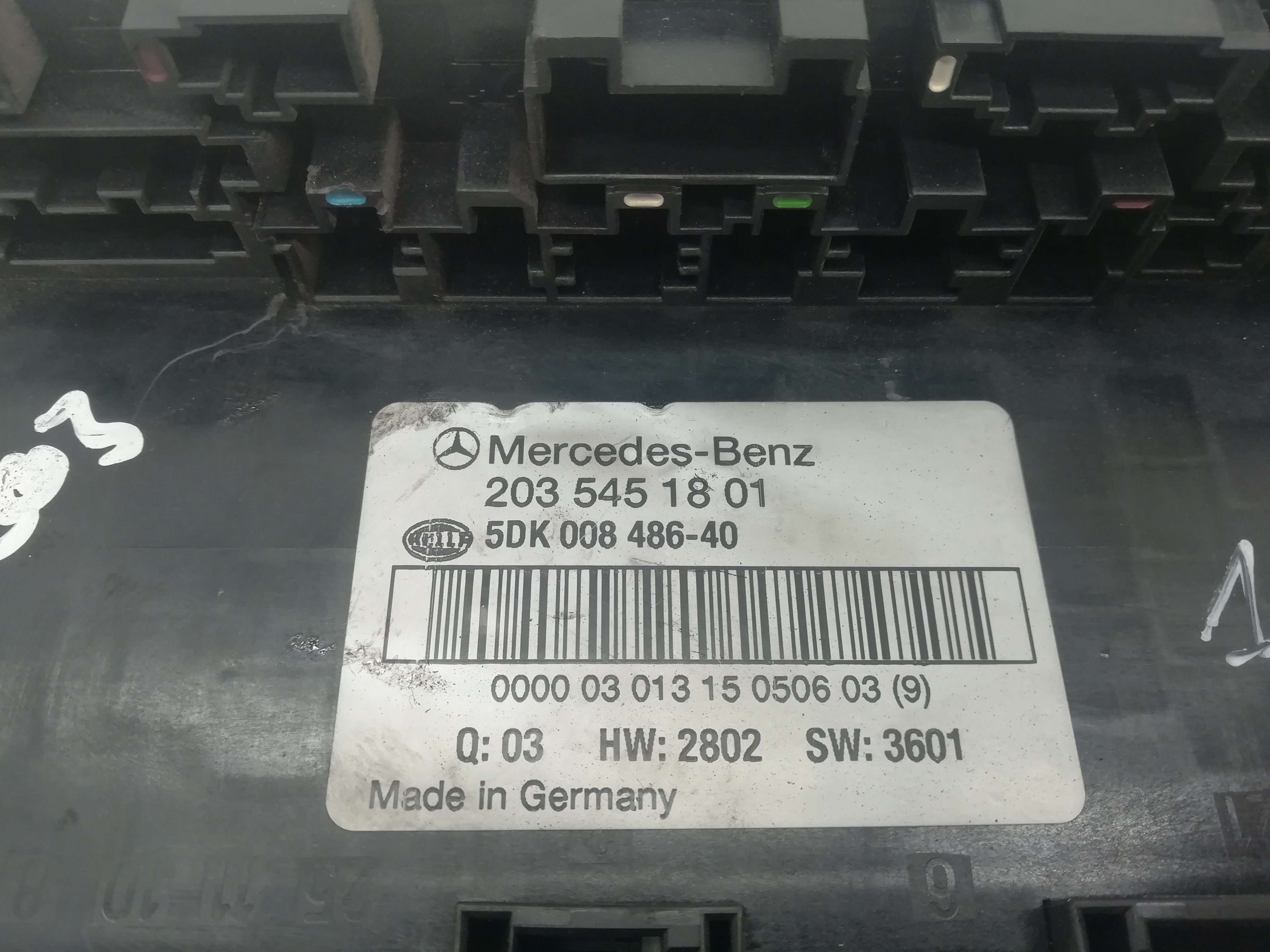 MERCEDES-BENZ C-Class W203/S203/CL203 (2000-2008) Fuse Box 2035451801, 5DK00848640 18669448