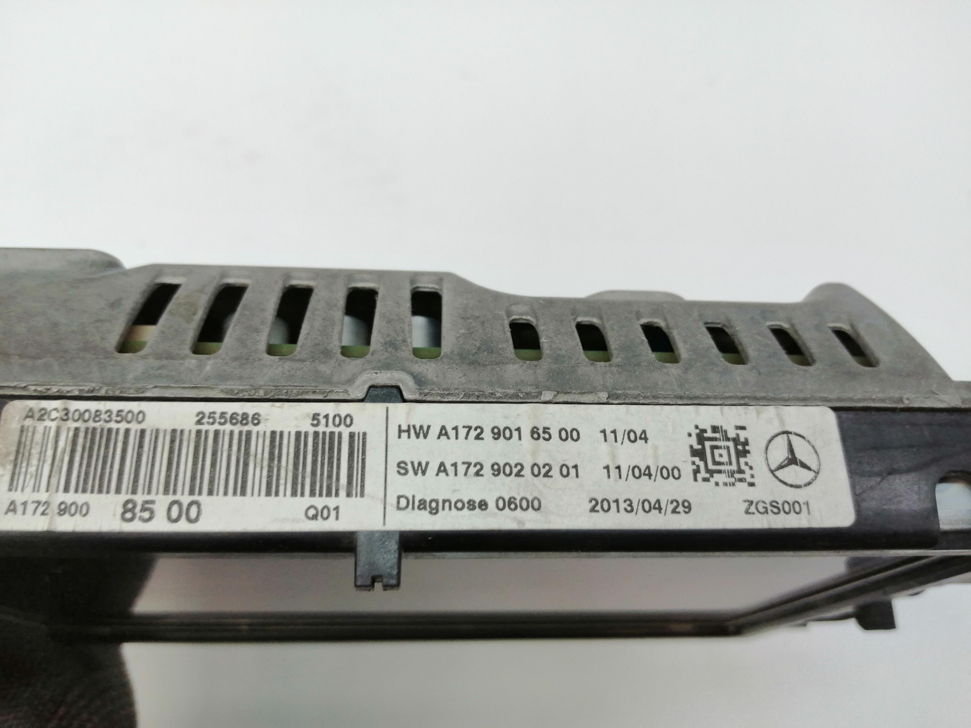 MERCEDES-BENZ C-Class W204/S204/C204 (2004-2015) Autres pièces intérieures A1729008500 24021768