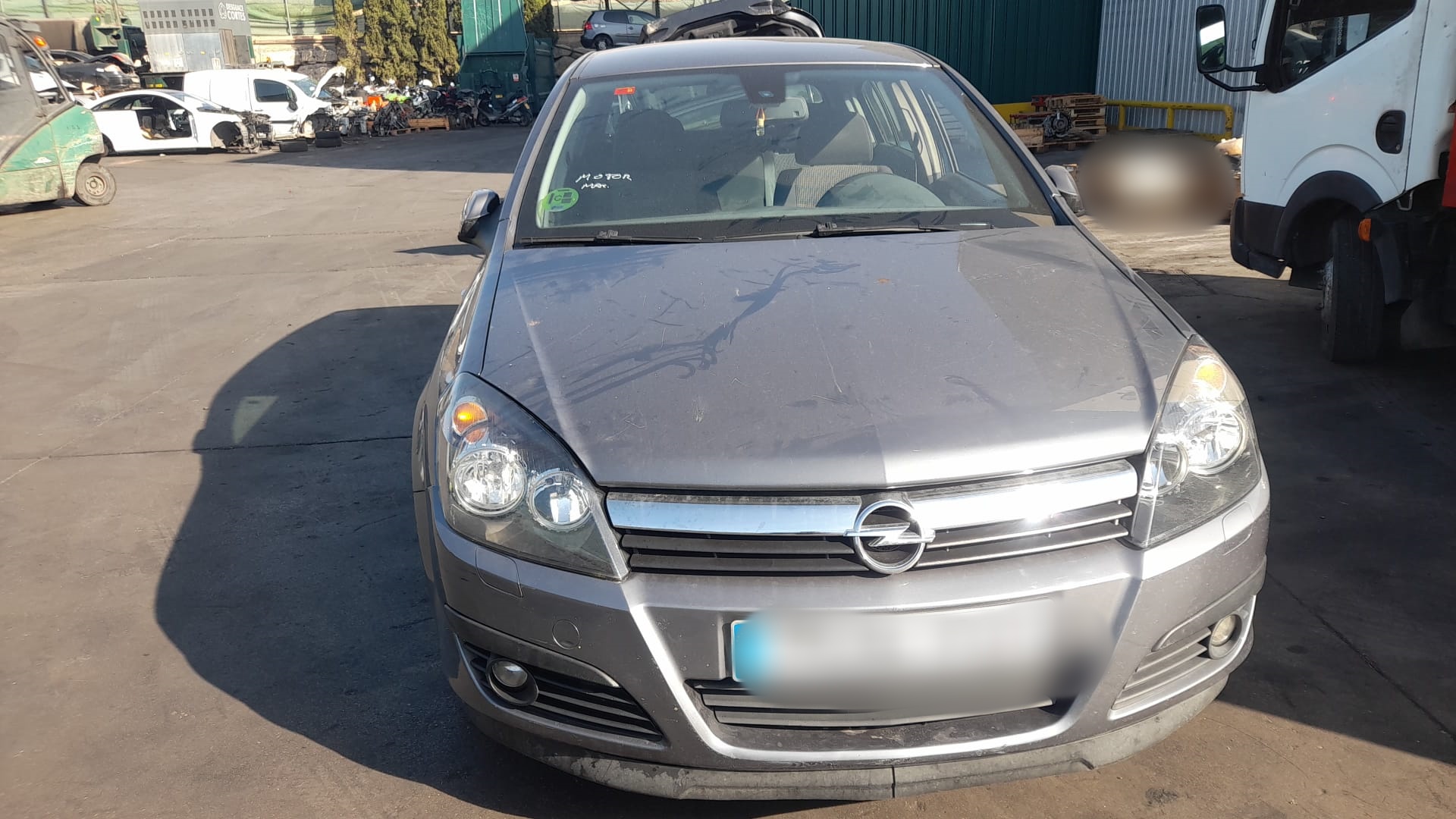 OPEL Astra J (2009-2020) Решетка радиатора 23843050