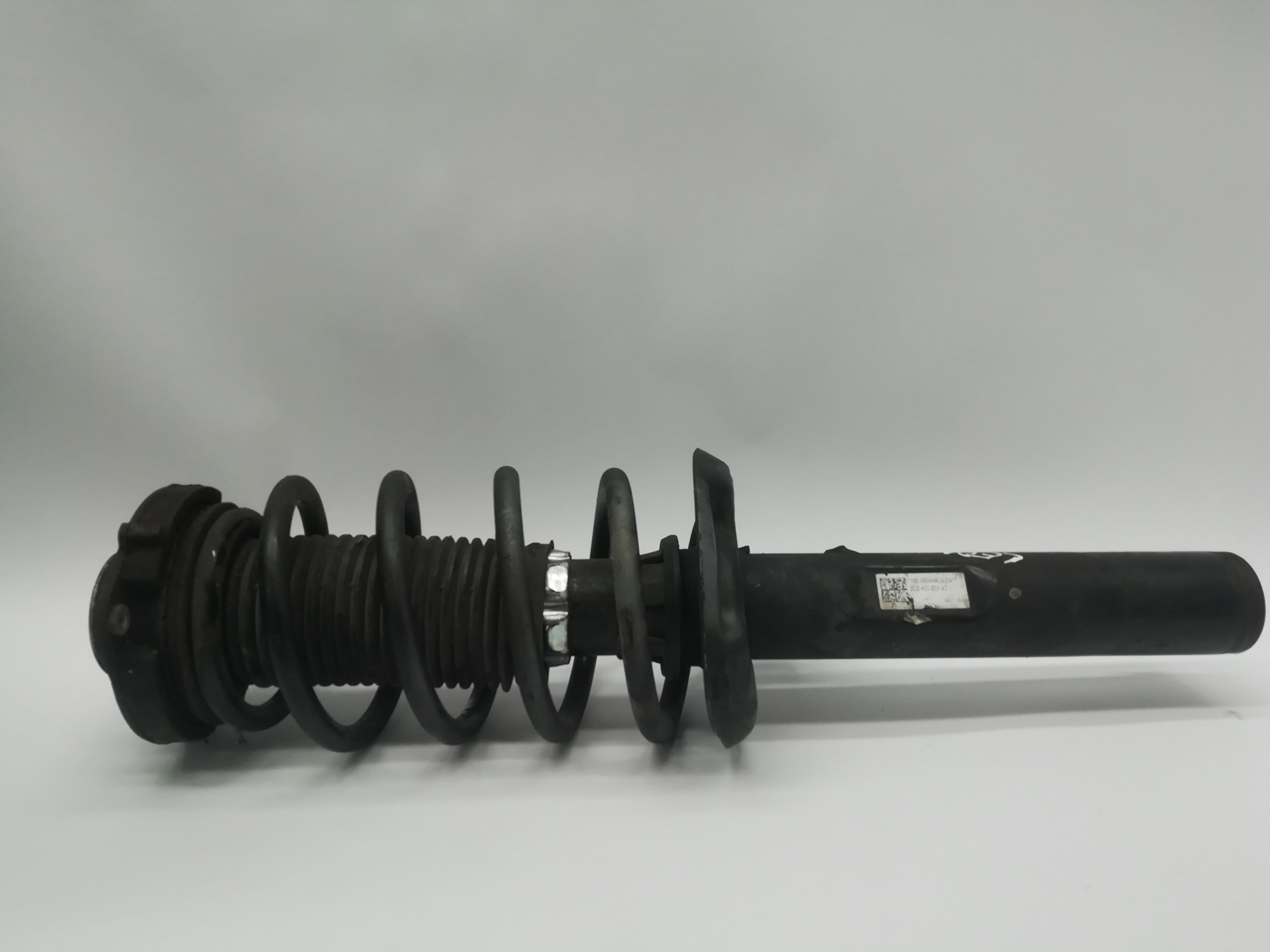 SEAT Leon 3 generation (2012-2020) Front Right Shock Absorber 3C0413031AT 18673086