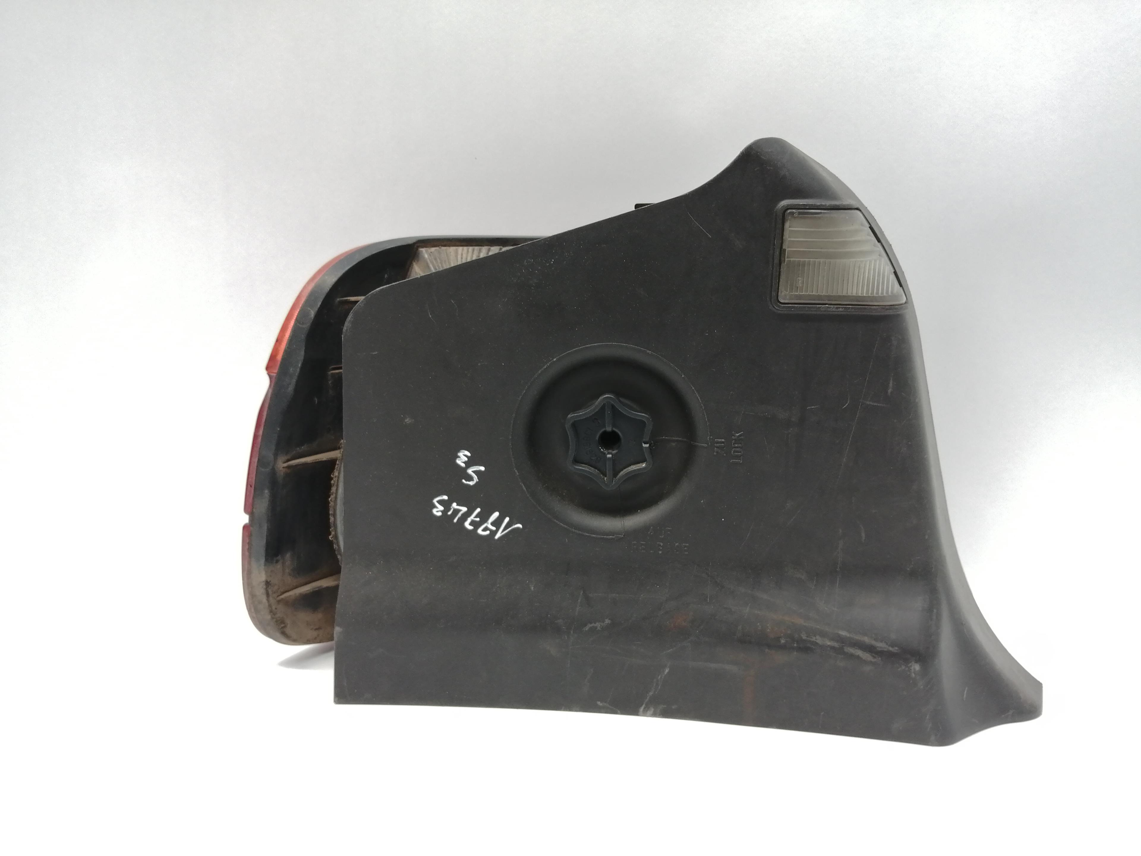 BMW 3 Series E36 (1990-2000) Feu arrière droit 63218357870 25228862