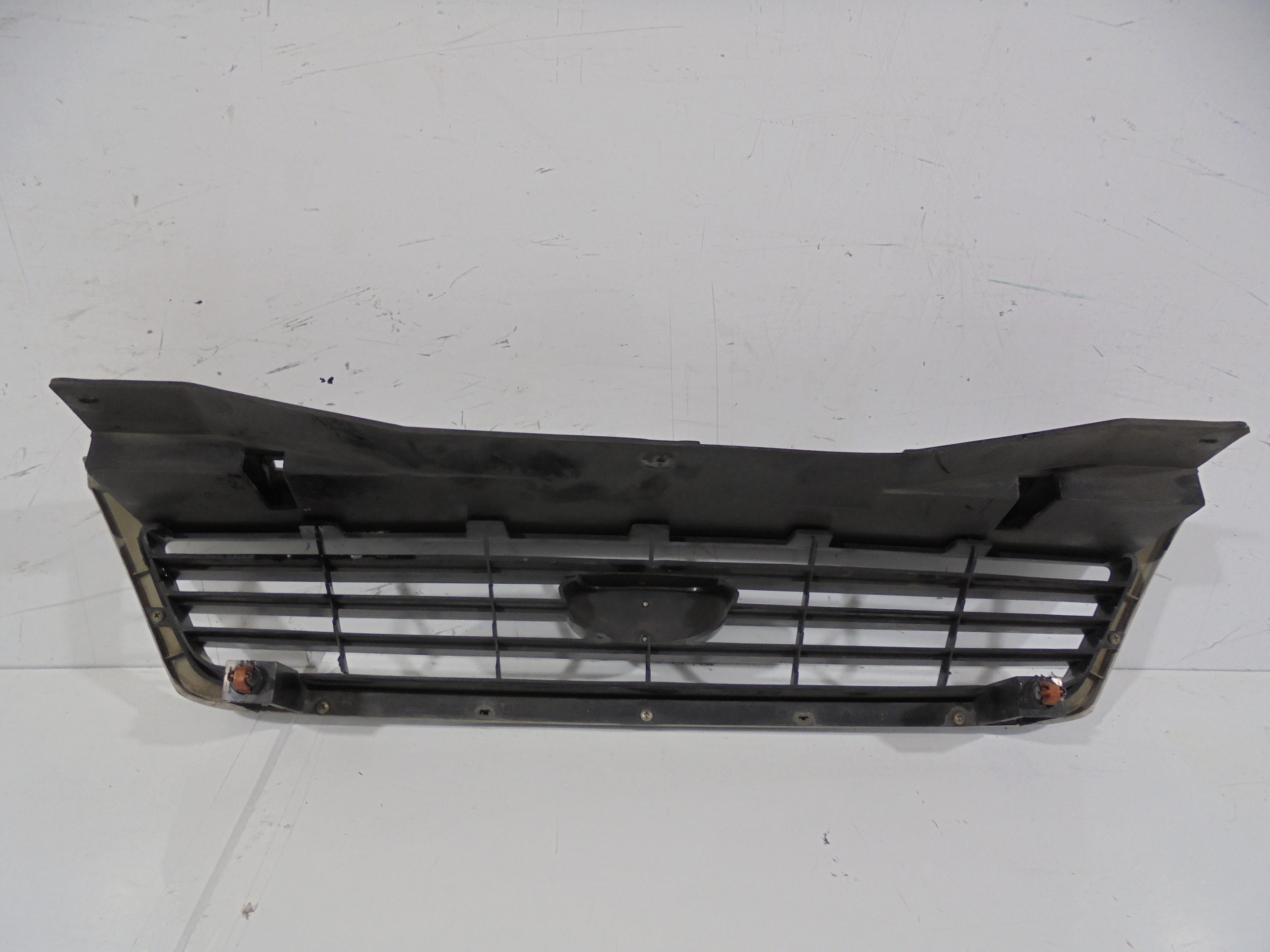 DAEWOO Nexia 1 generation (1994-2016) Radiator Grille BLANCO 25125529