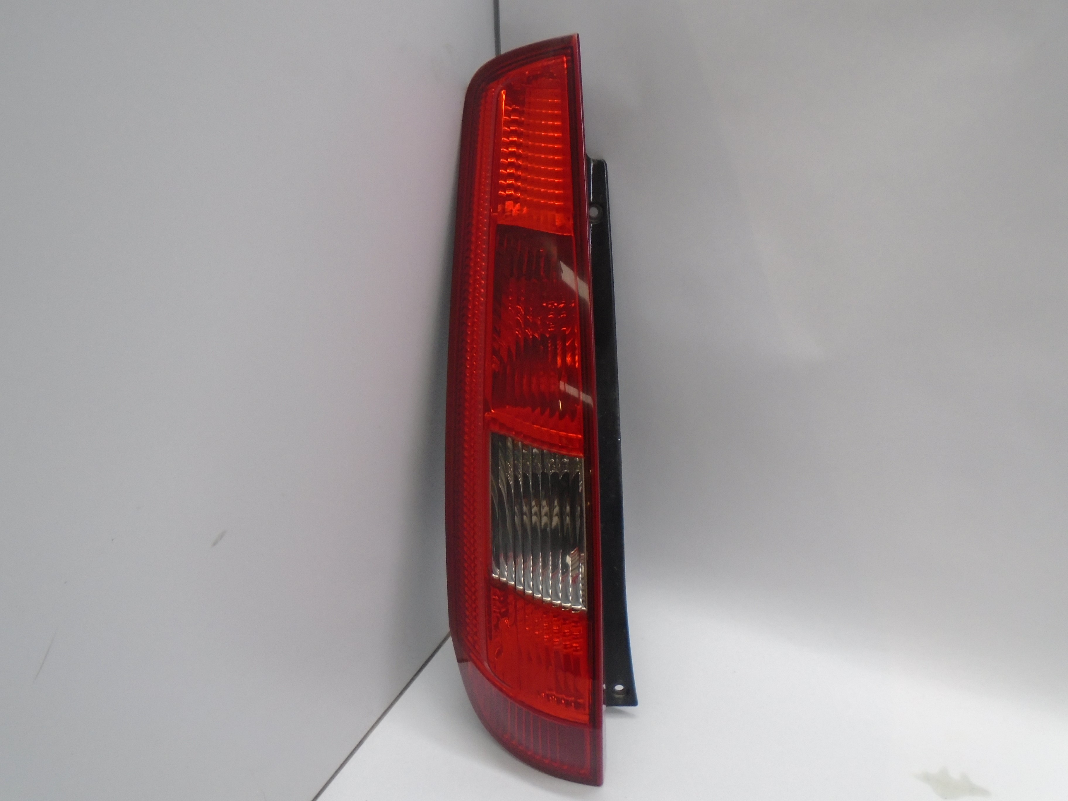 FORD Fiesta 5 generation (2001-2010) Rear Left Taillight 1324570 18515806