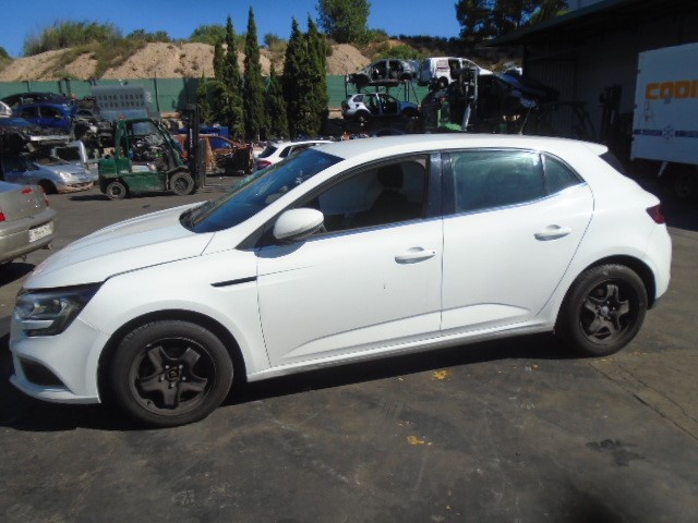 RENAULT Megane 3 generation (2008-2020) Kitos variklio skyriaus detalės 165007121R, H8201421455 18655855