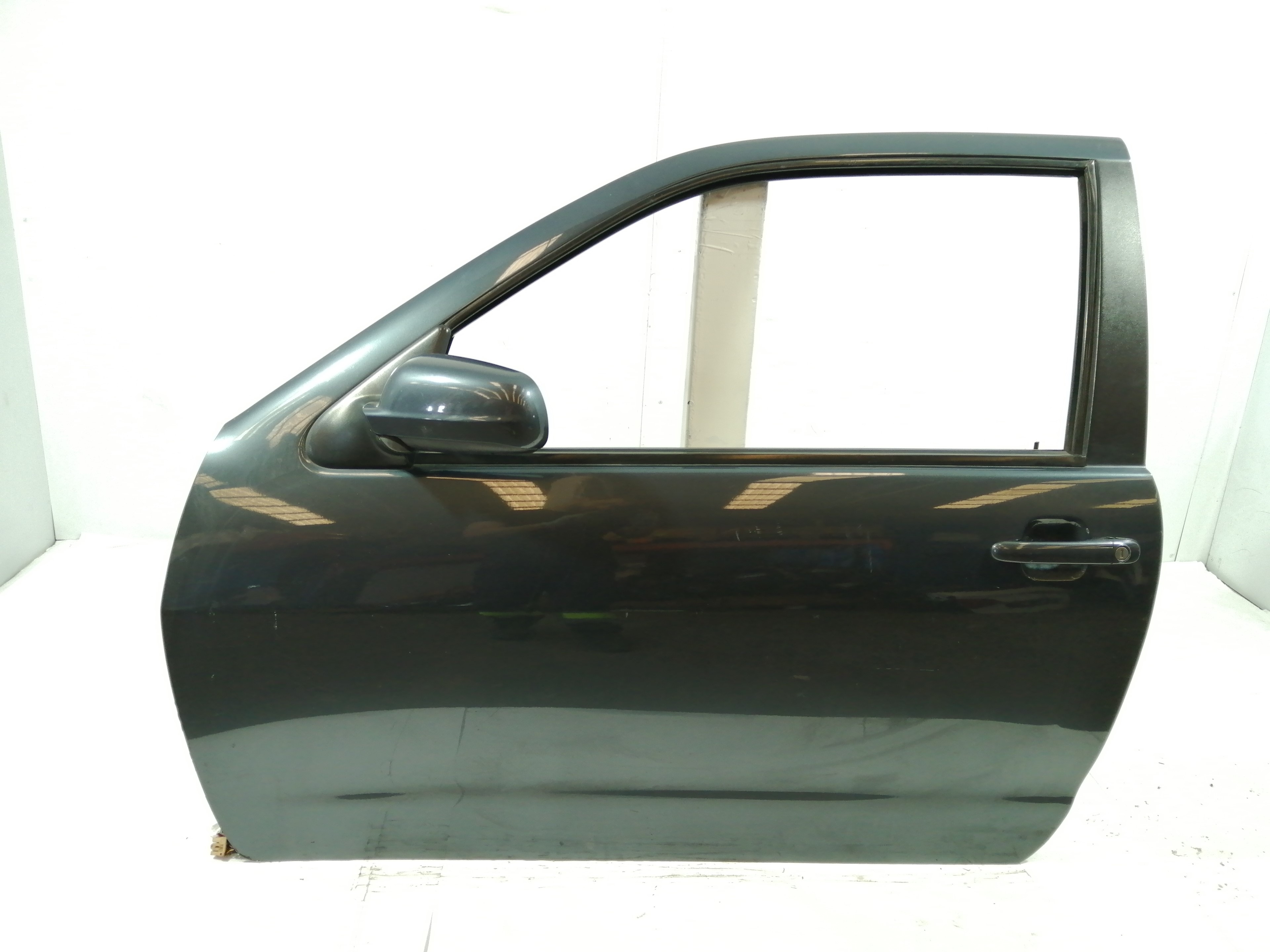 SEAT Ibiza 2 generation (1993-2002) Front Left Door 6K3831051C 21646693