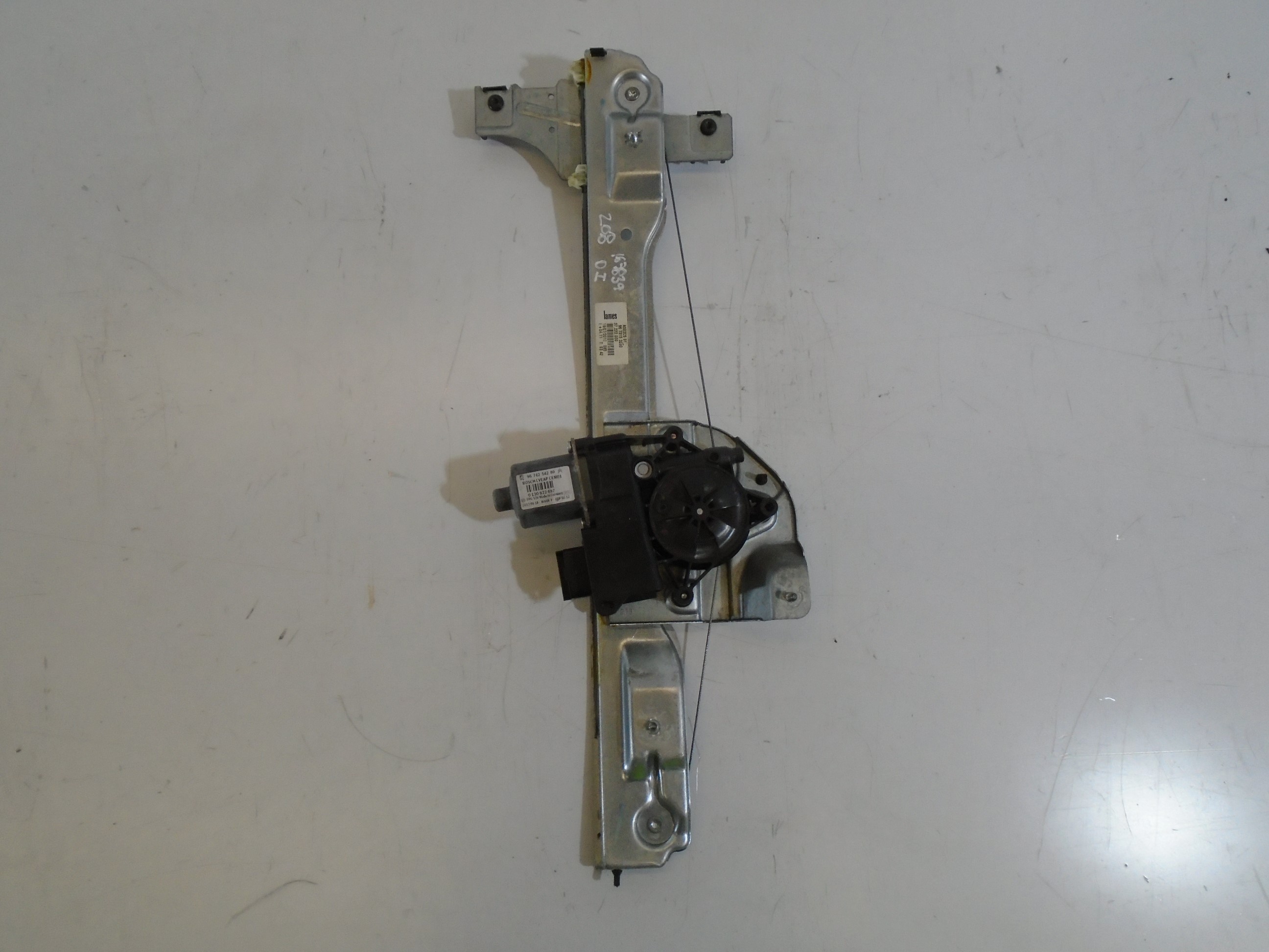 PEUGEOT 208 Peugeot 208 (2012-2015) Front Left Door Window Regulator 9816402180 18557932