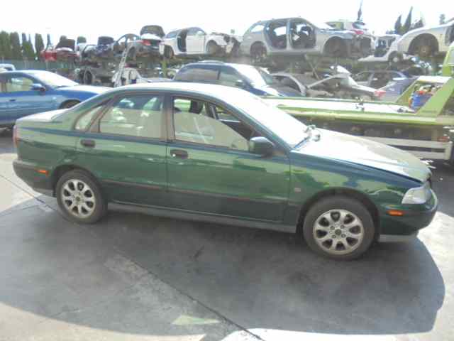 VOLVO S40 1 generation (1996-2004) Генератор MD360635 25101336