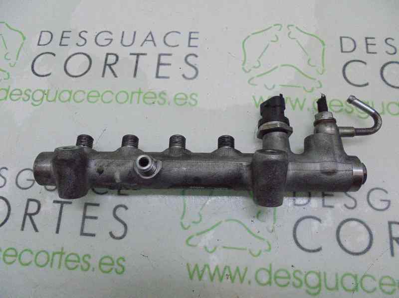 OPEL Astra J (2009-2020) Fuel Rail 0445214094 18402559