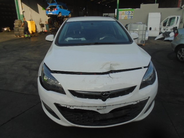 OPEL Astra J (2009-2020) Priekinis traversas 13470622 18511331