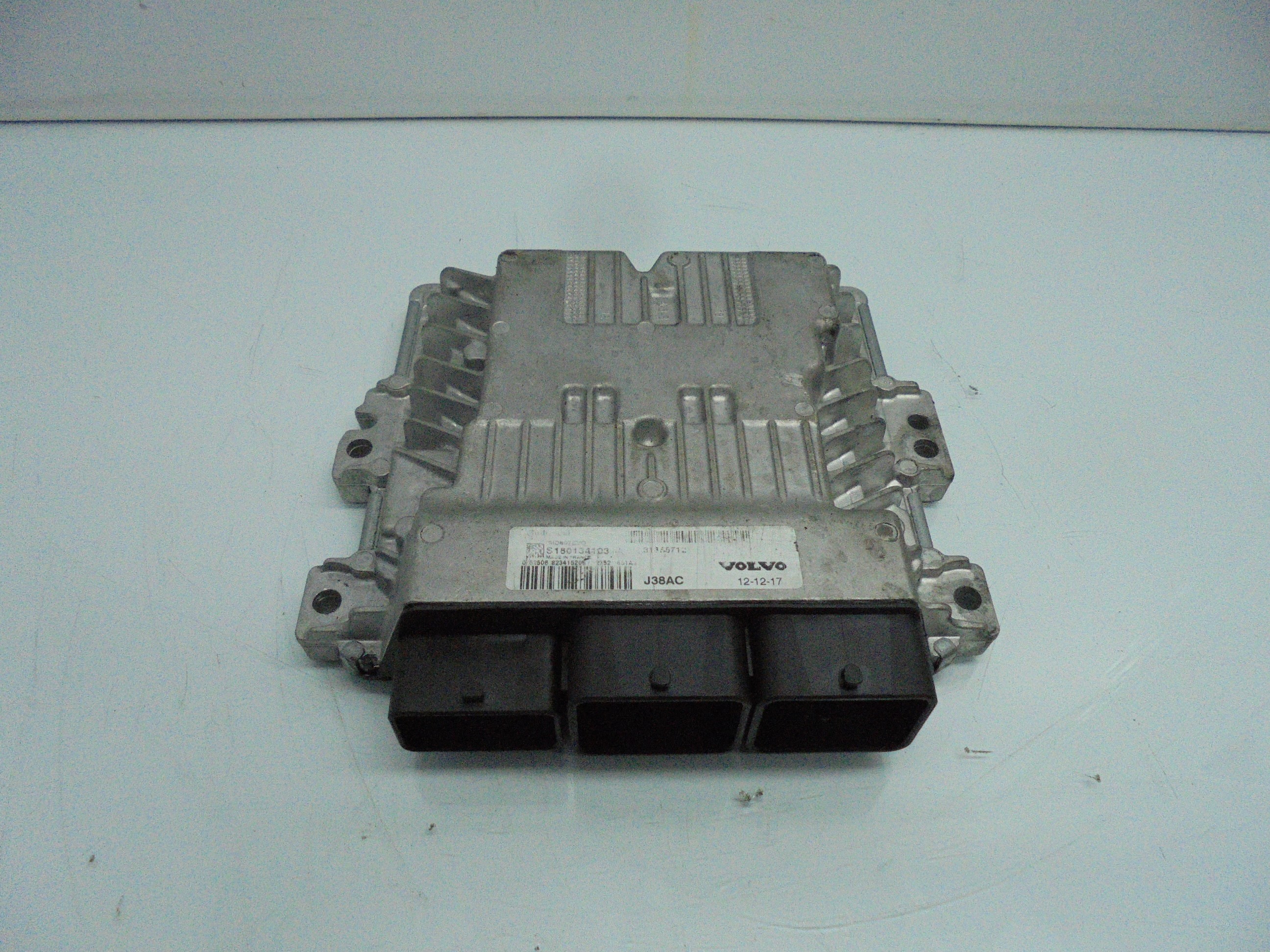 VOLVO V40 2 generation (2012-2020) Calculateur d'unité de commande du moteur S180134103A 18514250